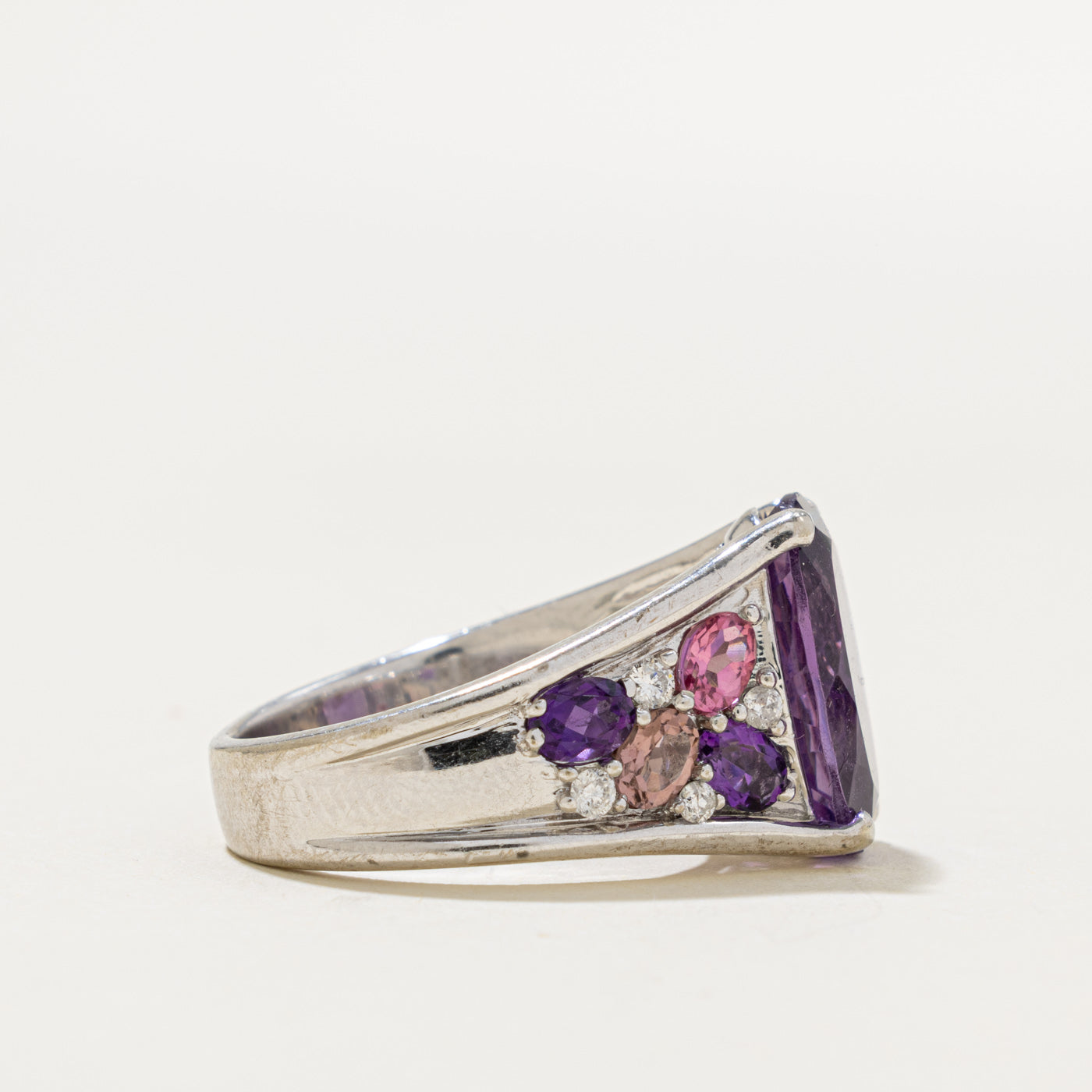 10k Oval Cut Amethyst, Tourmaline & Diamond Cocktail Ring | 5.90ctw, 0.16ctw | SZ 6