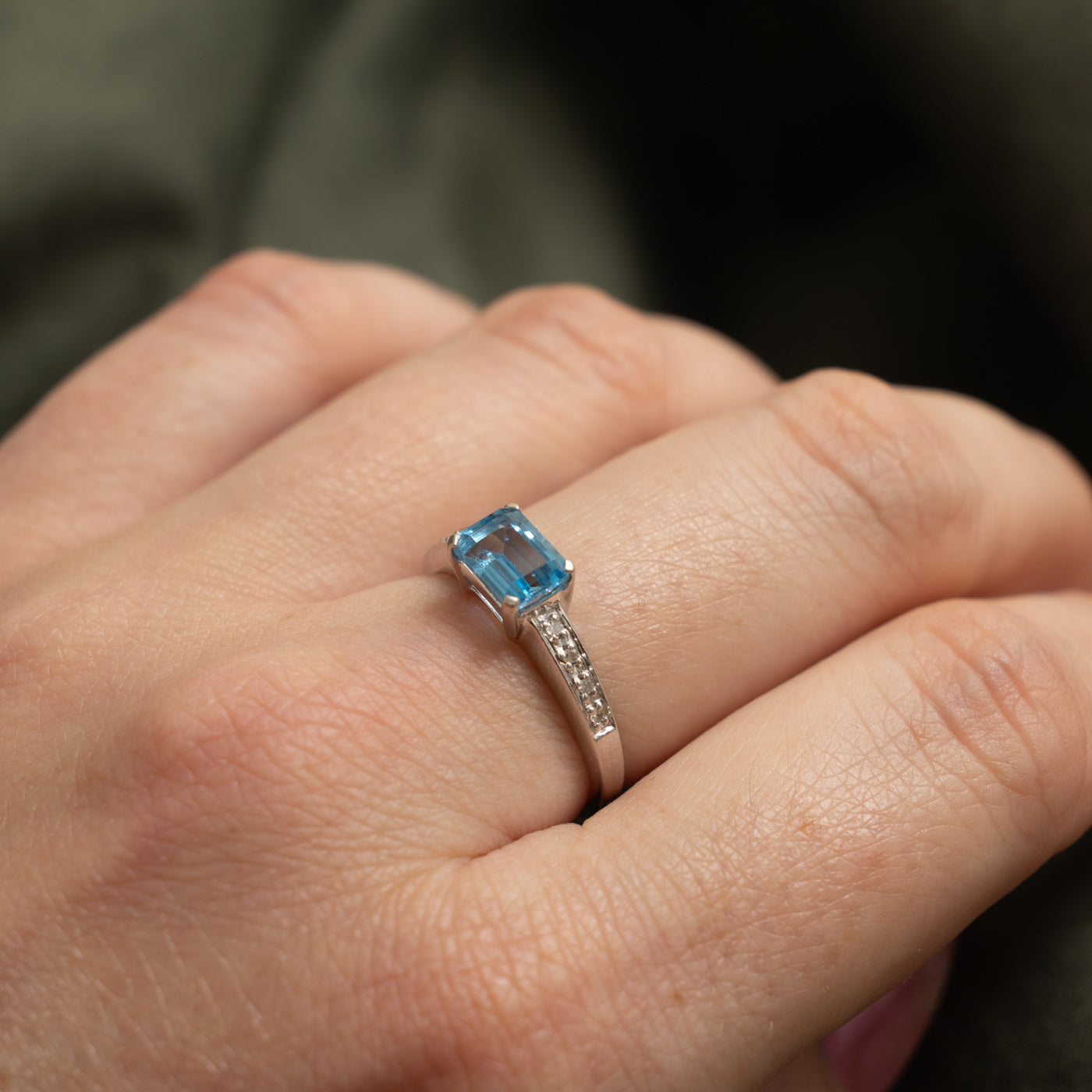 14k East West Blue Topaz & Diamond Accented Ring | 1.00ct, 0.04ctw | SZ 7