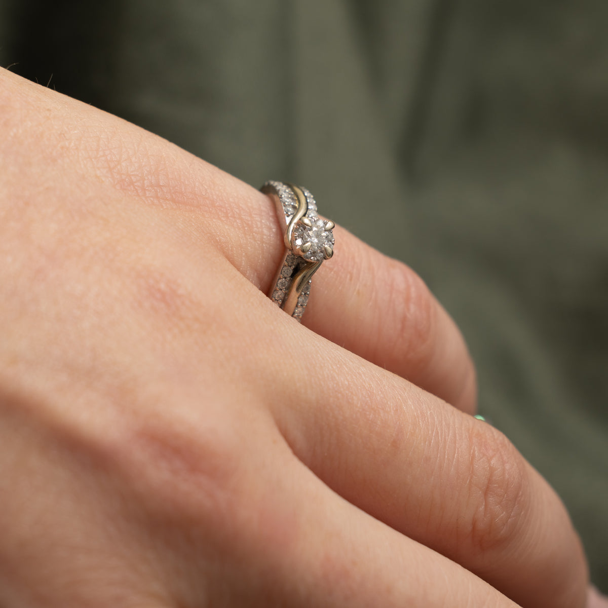 10k Pave Set Diamond Halo Bypass Ring | 0.21ct | SZ 4.5