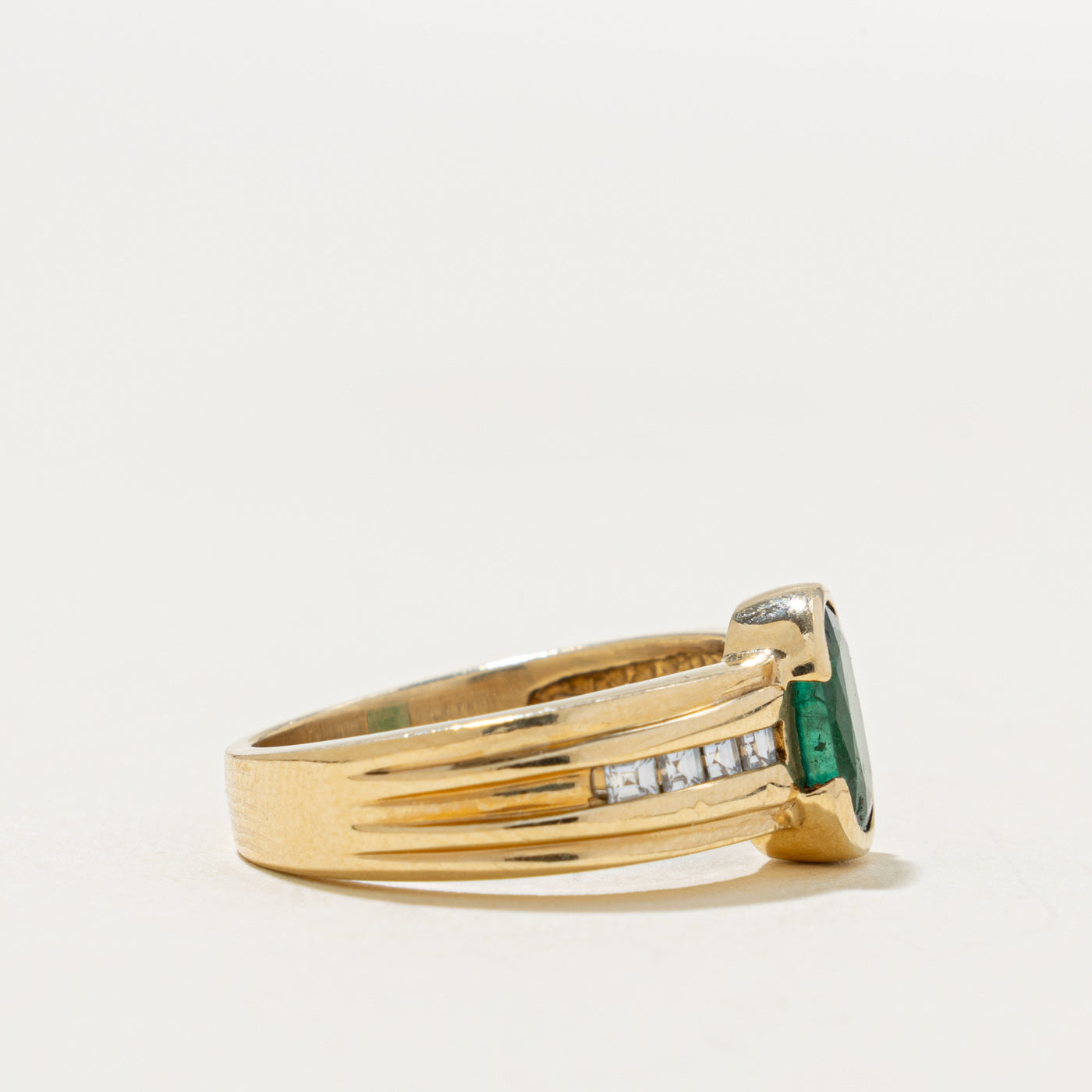 14k Bezel Set Emerald & Diamond Grooved Ring | 1.00ct, 0.20ctw | SZ 4.25