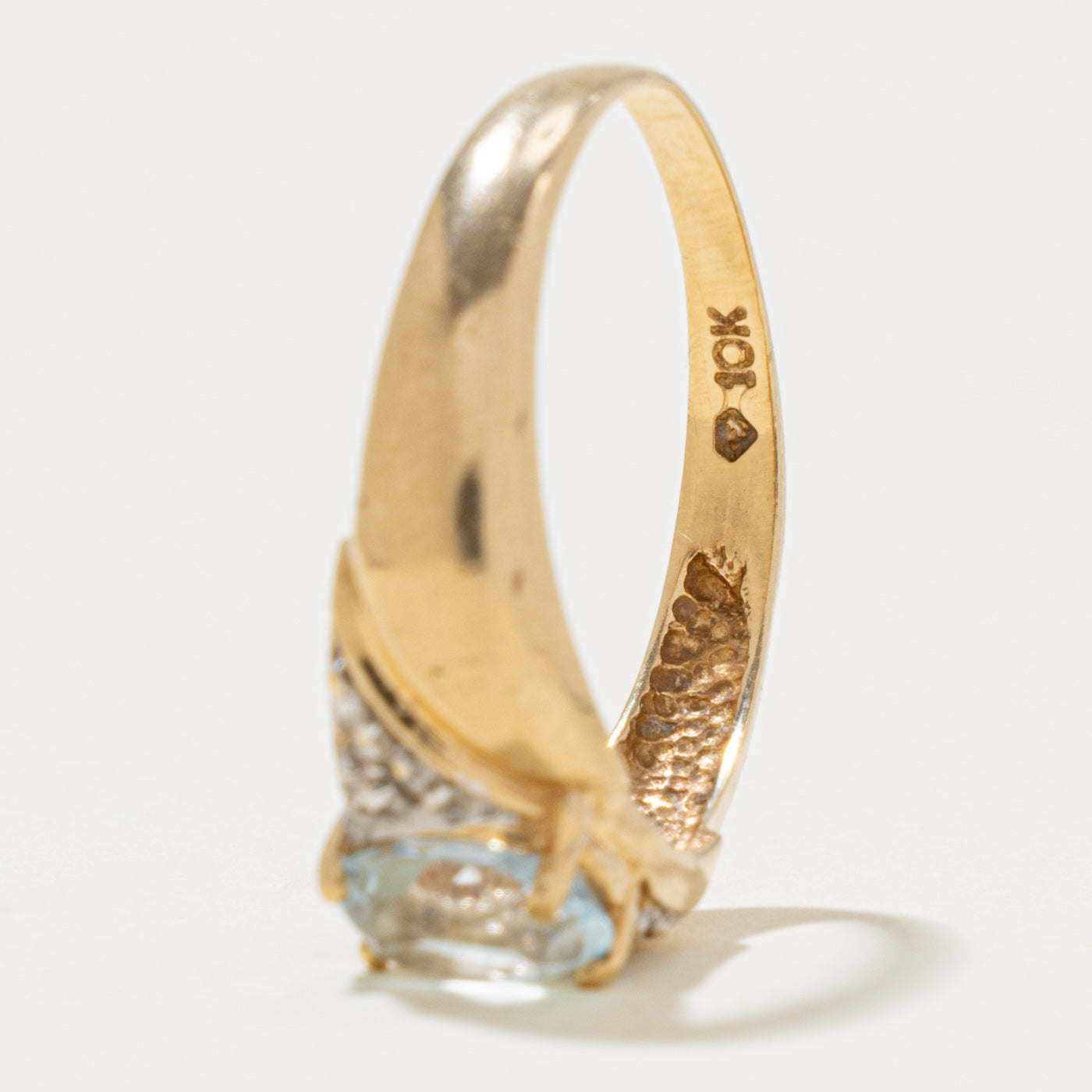 10k Oval Cut Blue Topaz & Diamond Grooved Ring | 0.82ct, 0.07ctw | SZ 8.25