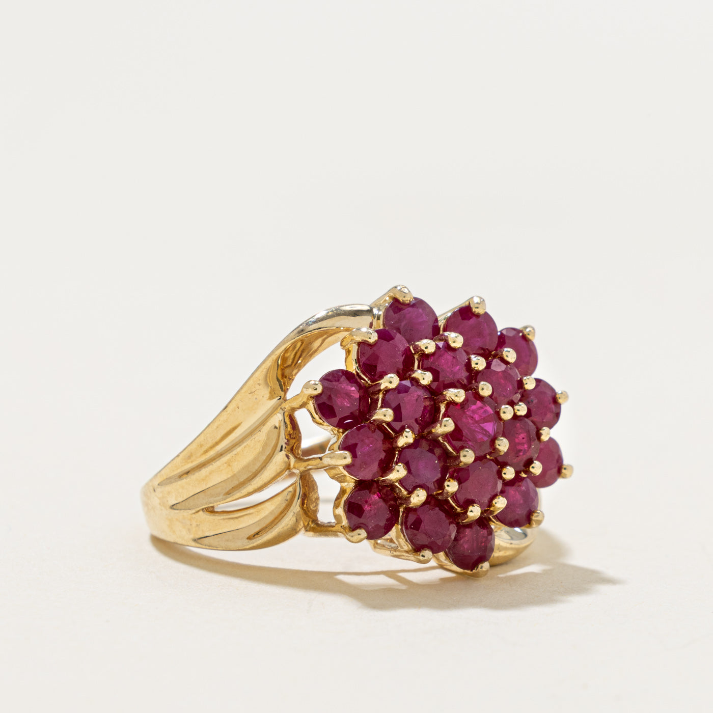 10k Ruby Floral Cluster Grooved Cocktail Ring | 2.77ct | SZ 7.75