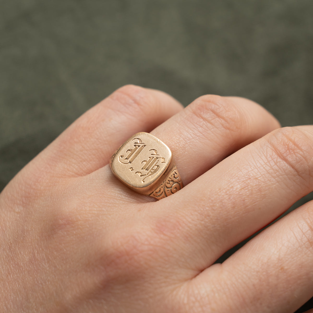 10k Yellow Gold Engraved Initial Signet Ring | SZ 9