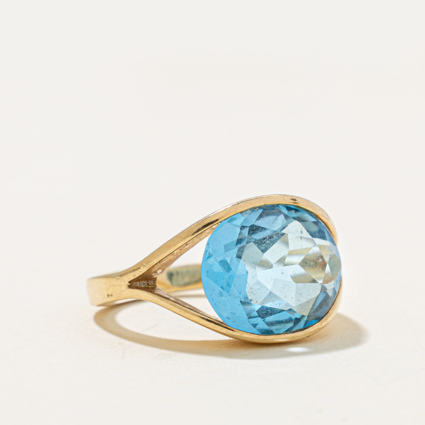 14k East West Blue Topaz Ring | 4.12ct | SZ 3.5