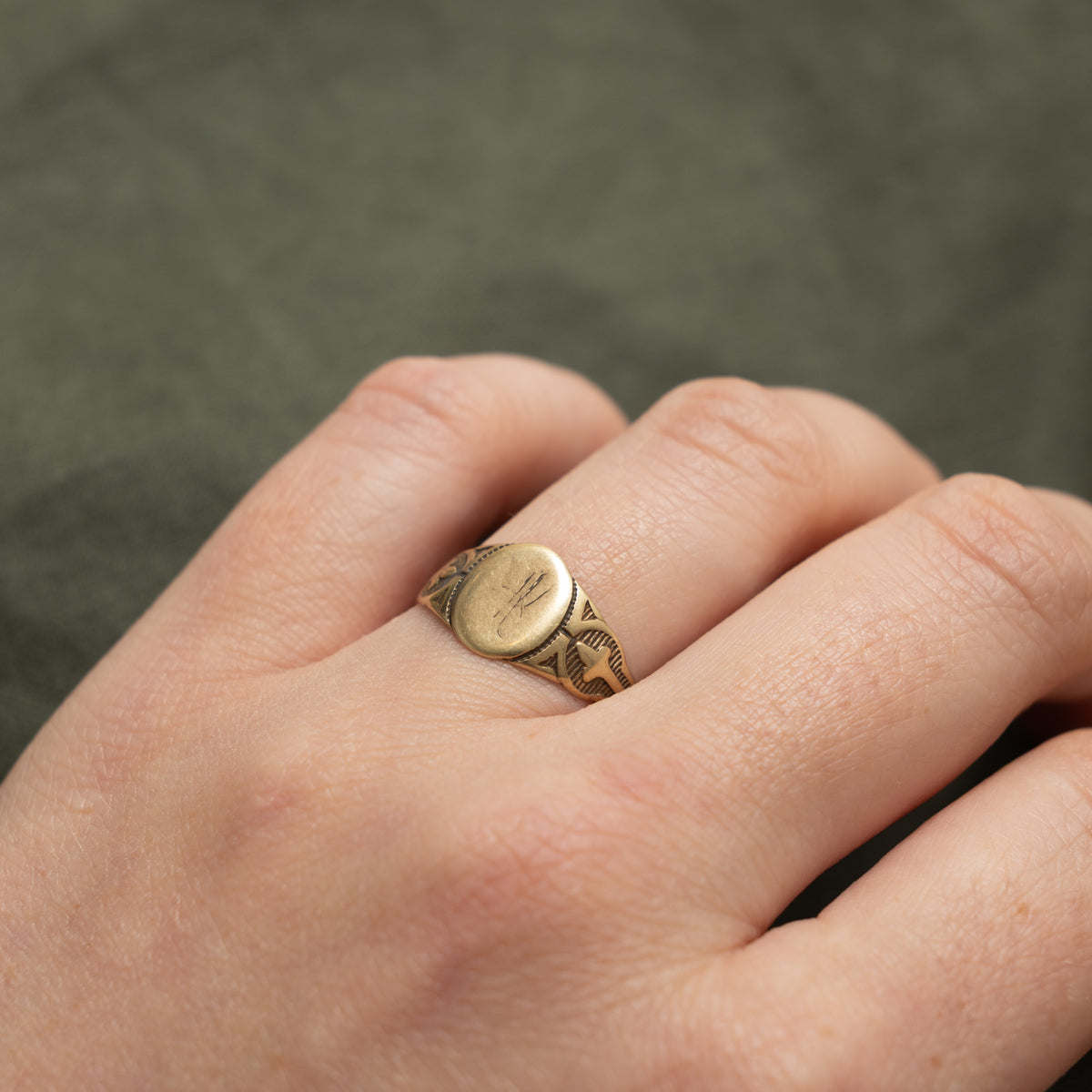 10k Yellow Gold Engraved Signet Ring | SZ 6.75
