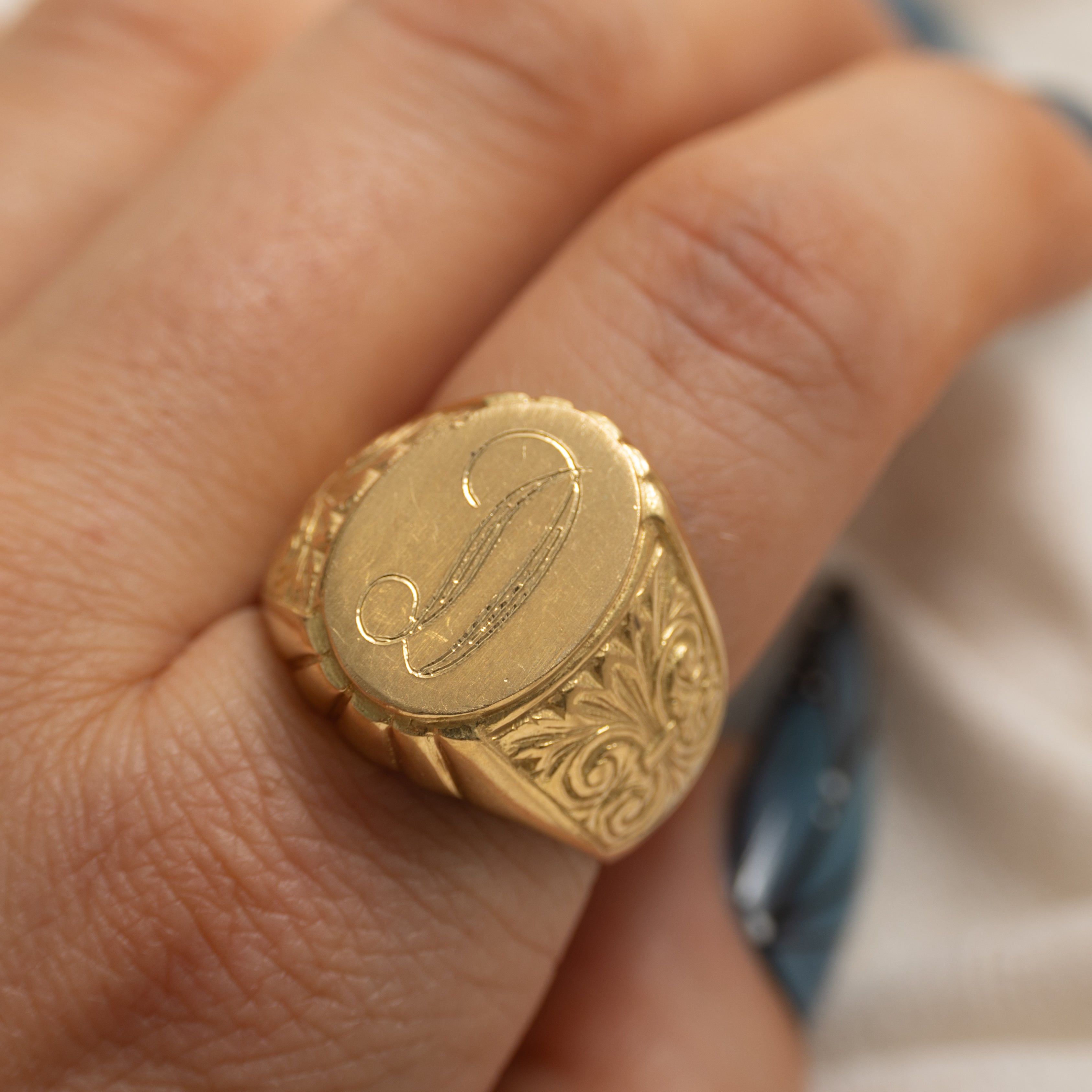 18k Yellow Gold "D" Initial Ornate Signet Ring | SZ 9.5