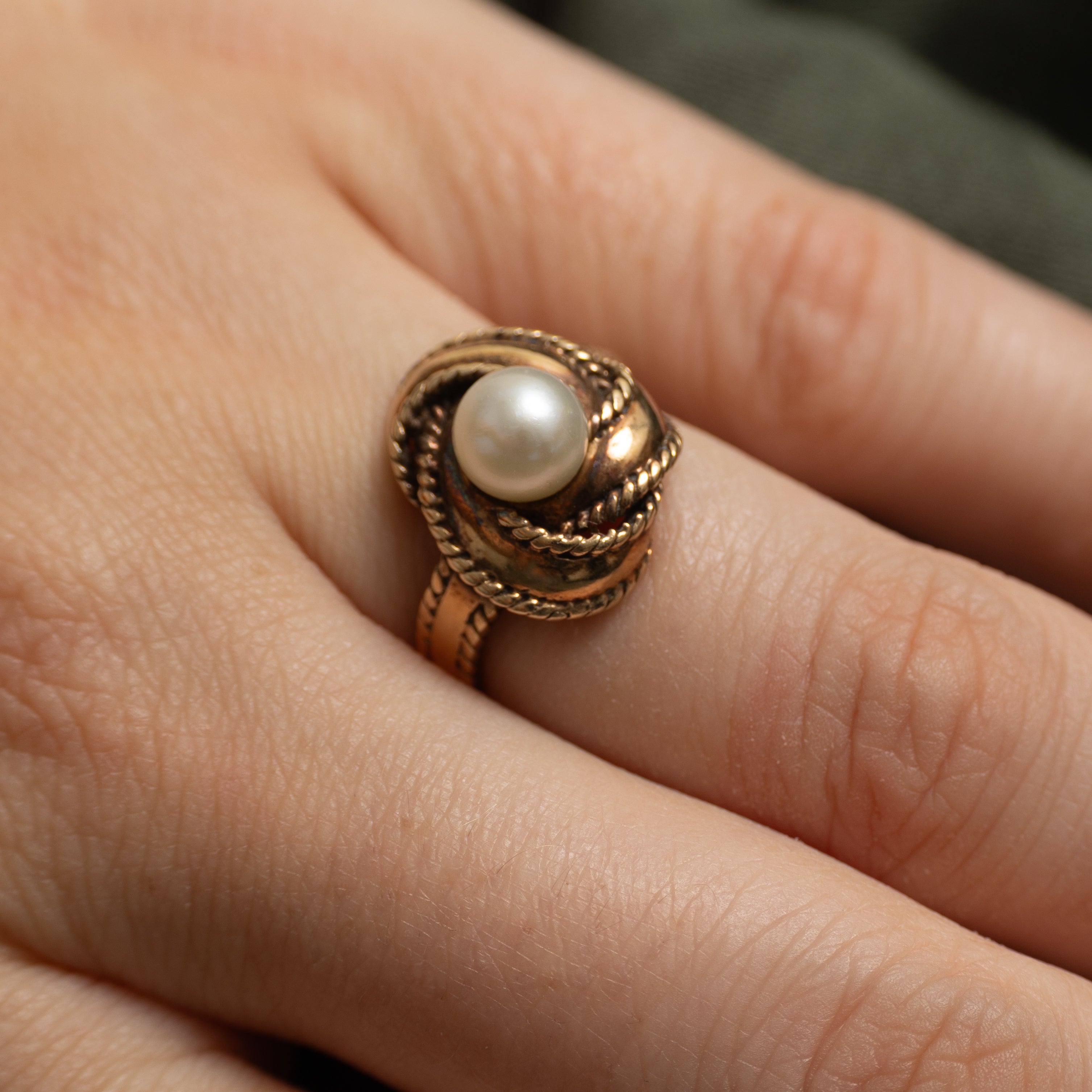 Vintage Canadian Pearl Knot Ring | SZ 6.25