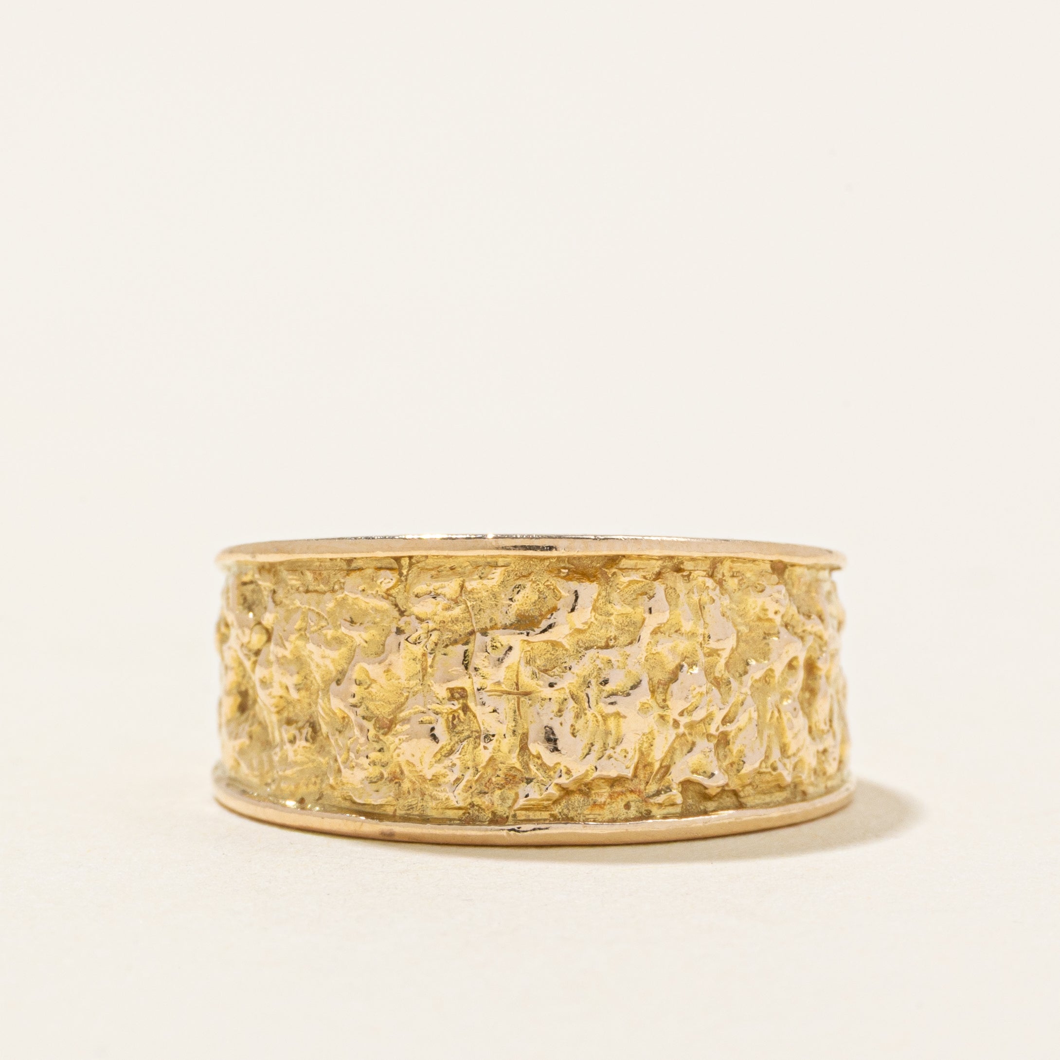 14K Textured Yellow Gold Tapered Band | SZ 6