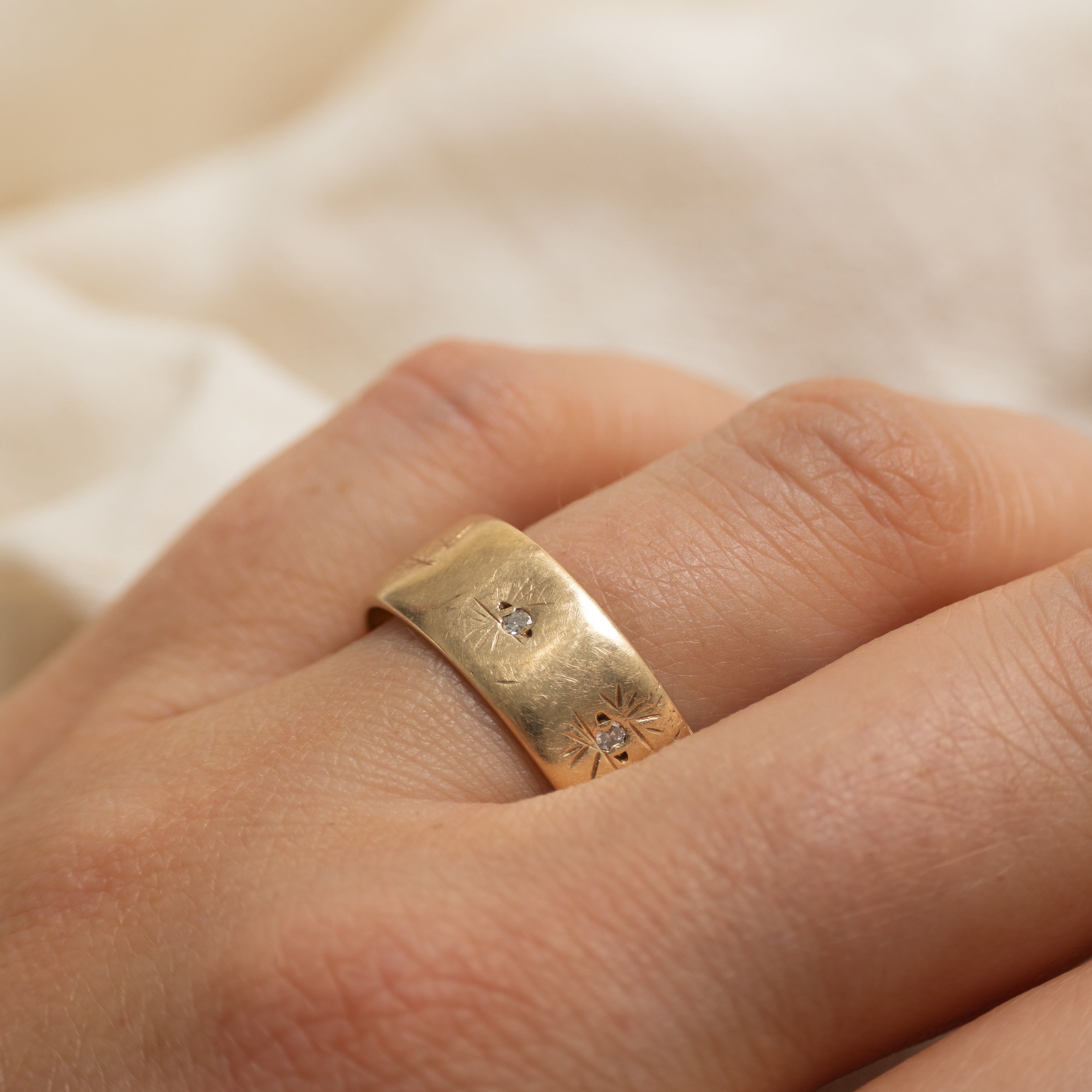 Diamond Starburst Band | 7.75mm | SZ 11