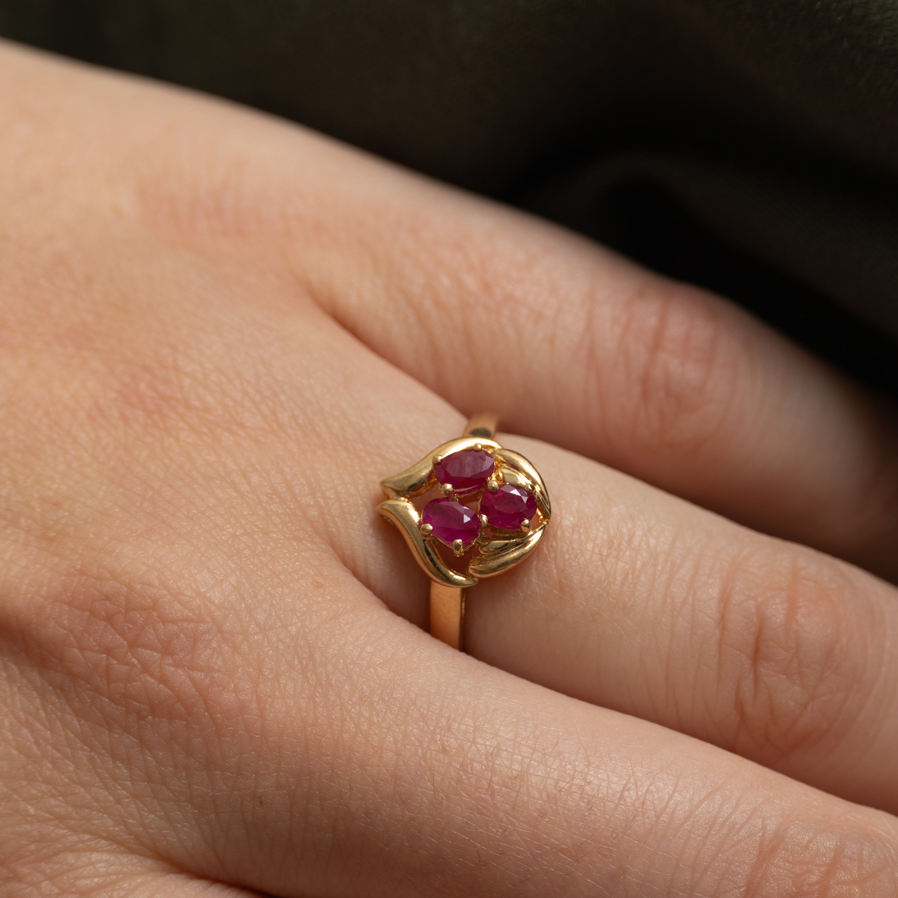 18k Three Stone Ruby Cluster Ring | 0.48ctw | SZ 5.75