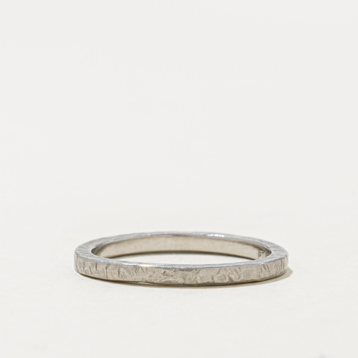 950 Platinum Hammered Band | 1.85mm | SZ 6.5