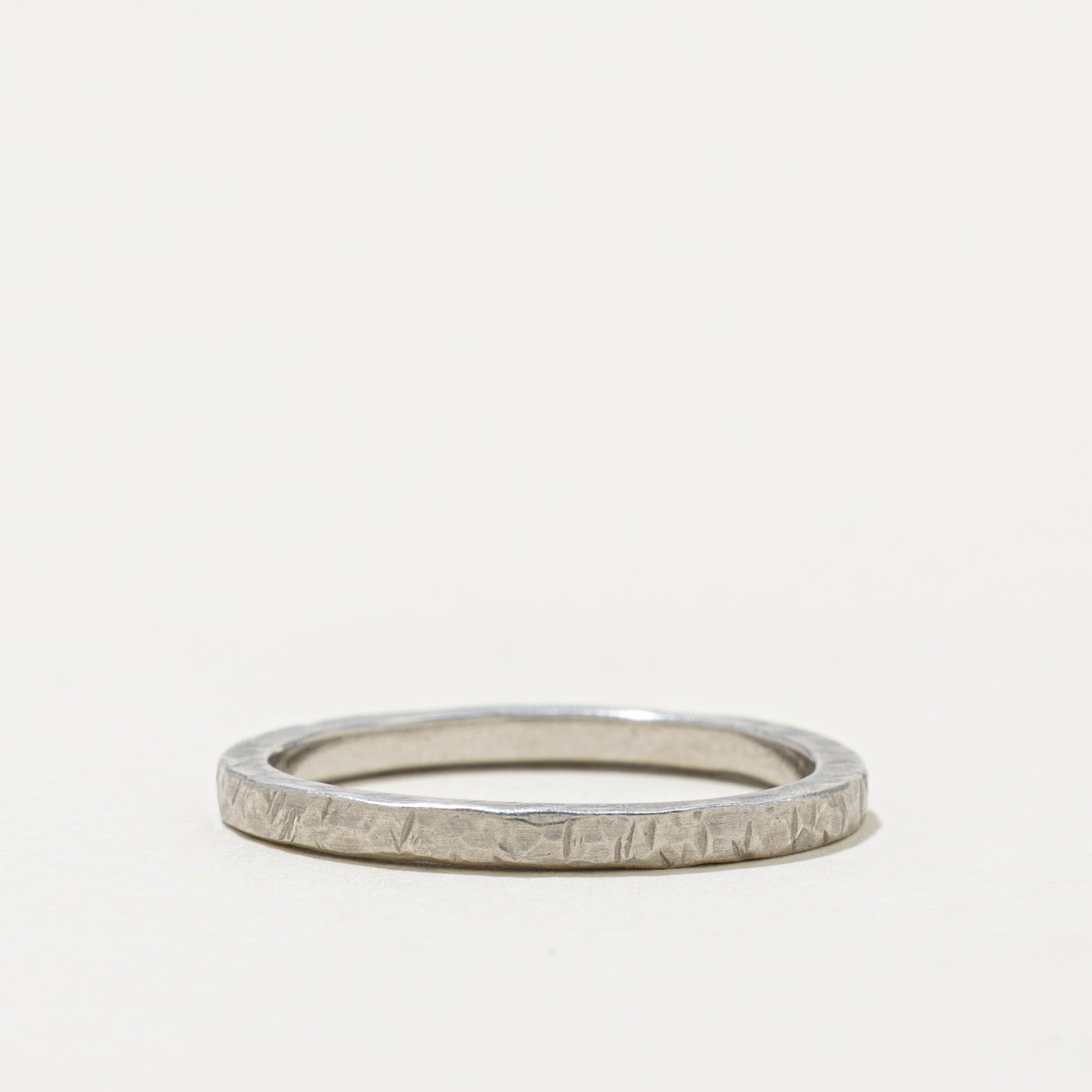 950 Platinum Hammered Band | 1.85mm | SZ 6.5