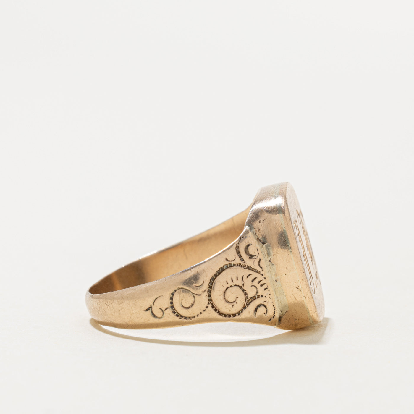 10k Yellow Gold Engraved Initial Signet Ring | SZ 9