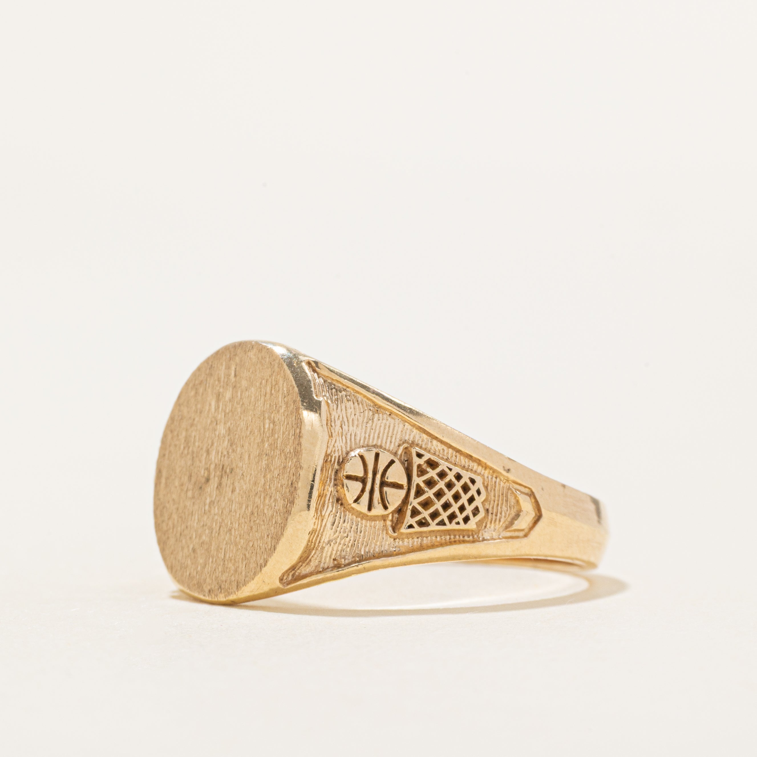 10K "Canadian Sports" Basketball Signet Ring | SZ 10