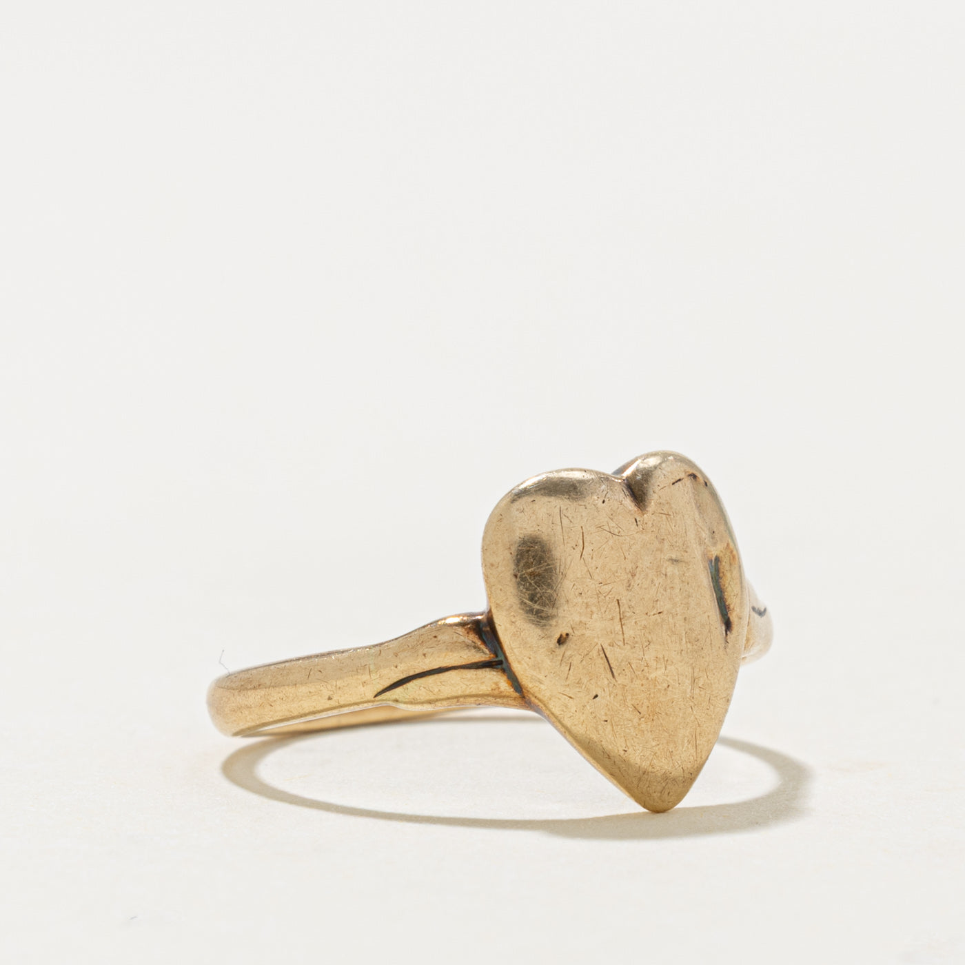 10k Yellow Gold Hammered Heart Ring | SZ 5.75