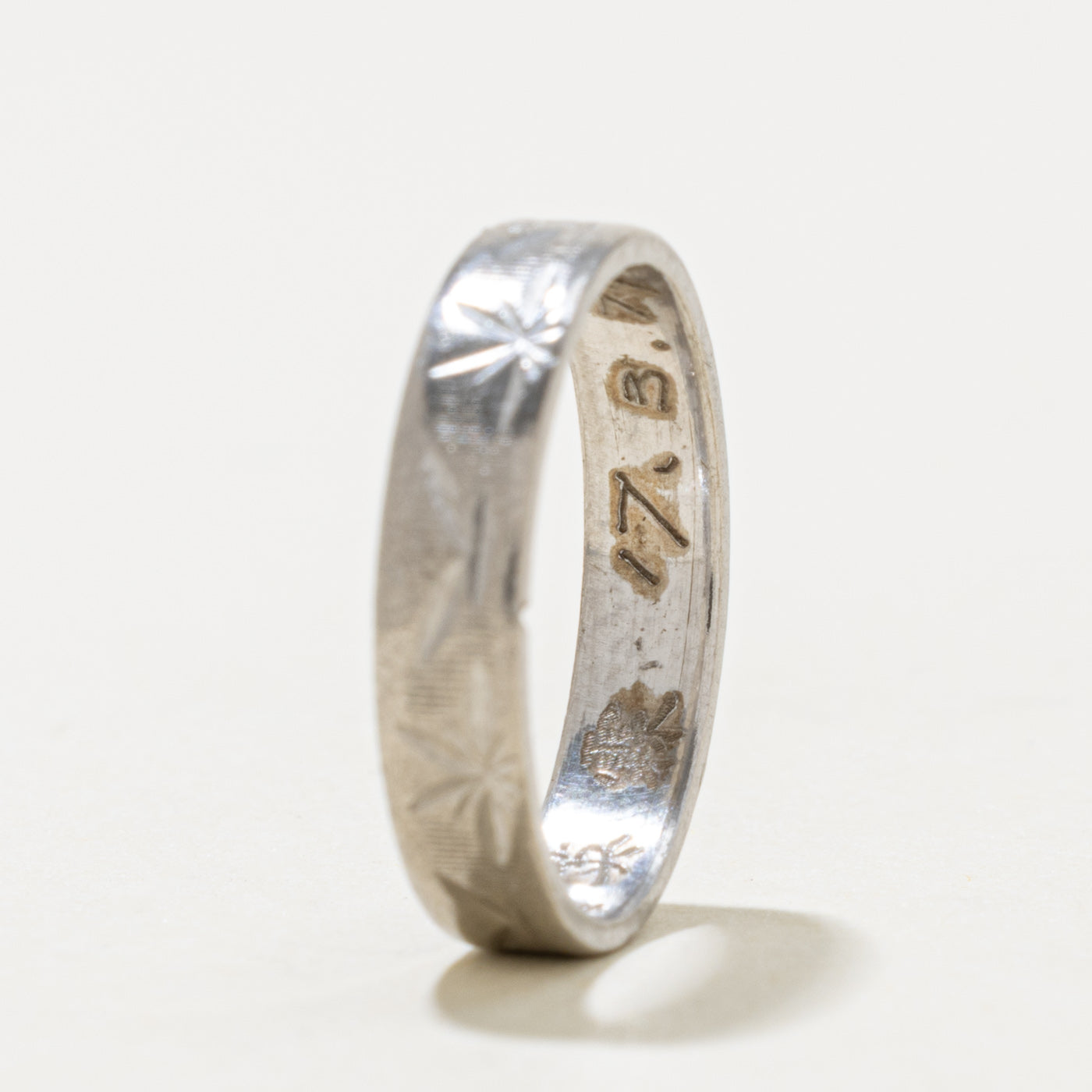 850 Platinum Star Engraved Band | 3.80mm | SZ 5.25