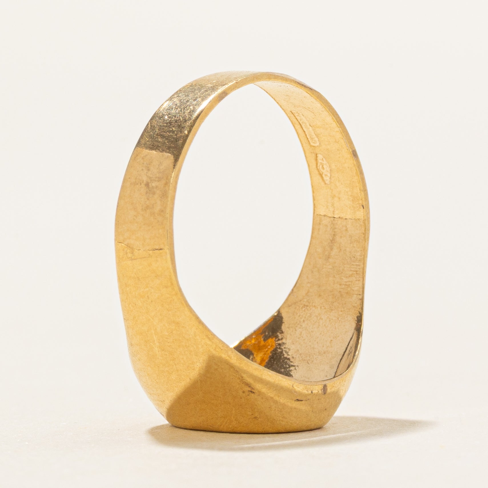 18k Yellow Gold Plain Signet Ring | SZ 5.25
