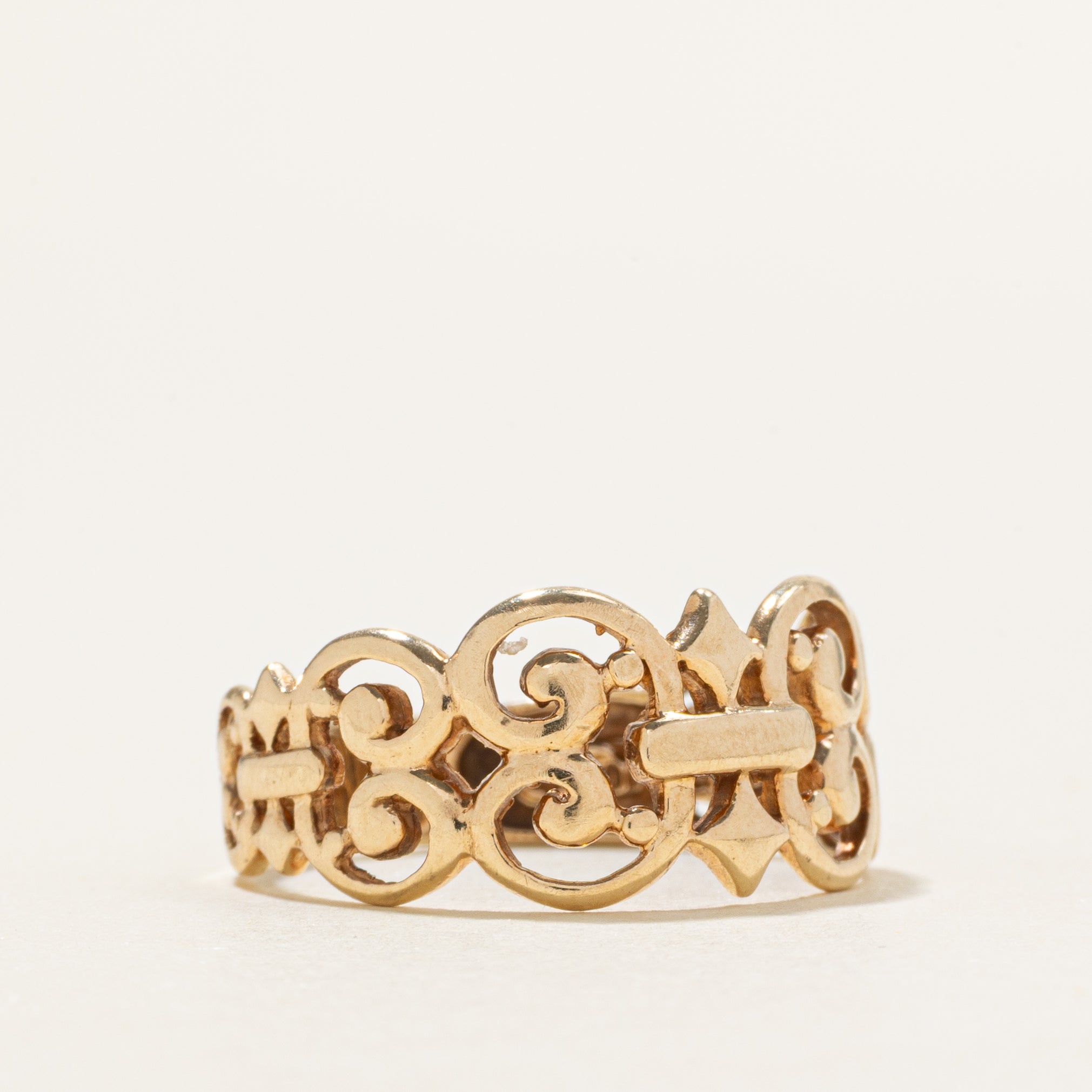 10k Yellow Gold Thick Scrollwork Ring | SZ 7.5
