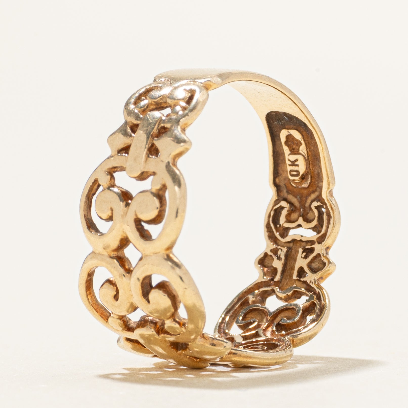 10k Yellow Gold Thick Scrollwork Ring | SZ 7.5