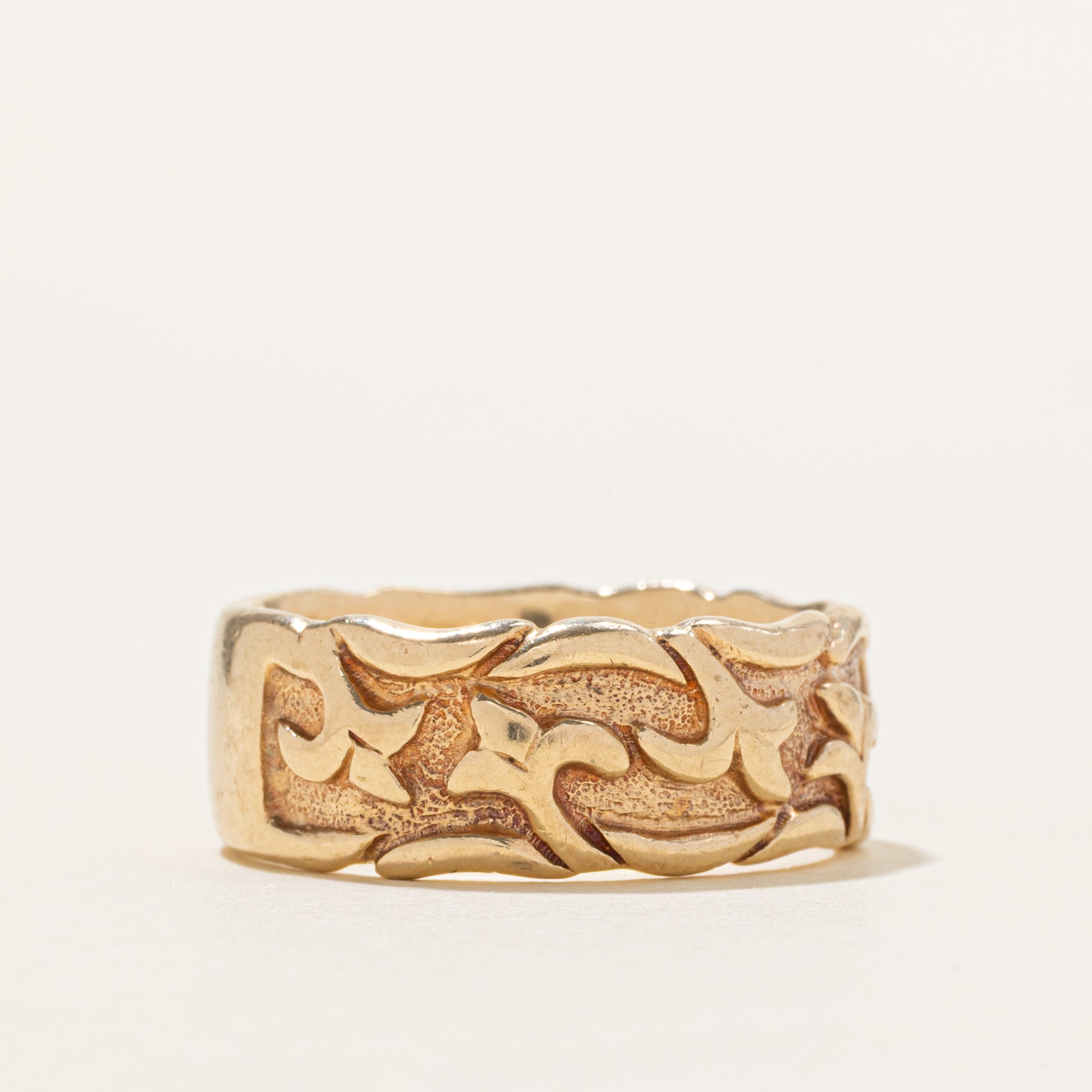 10k Yellow Gold Embossed Band | 9mm | SZ 11