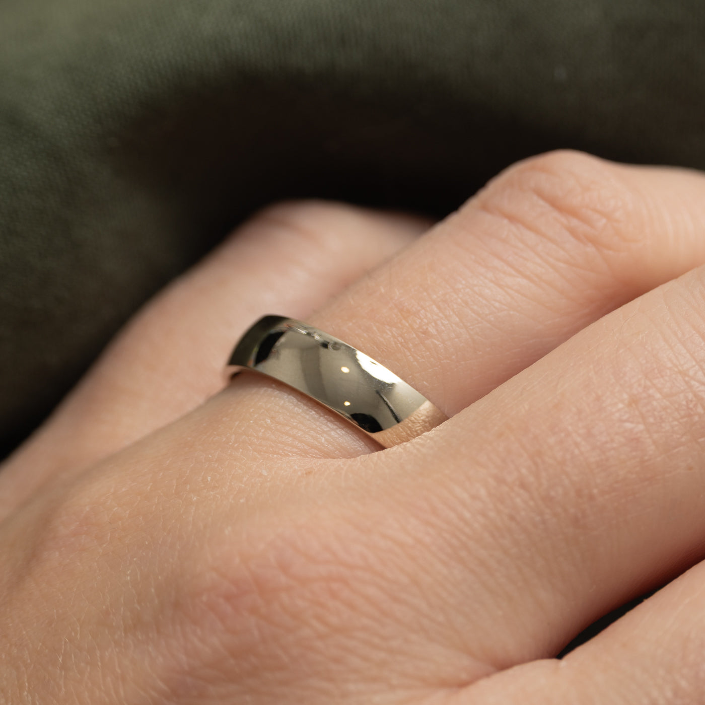 '100 Ways' 14k White Gold Band | 5mm | SZ 9