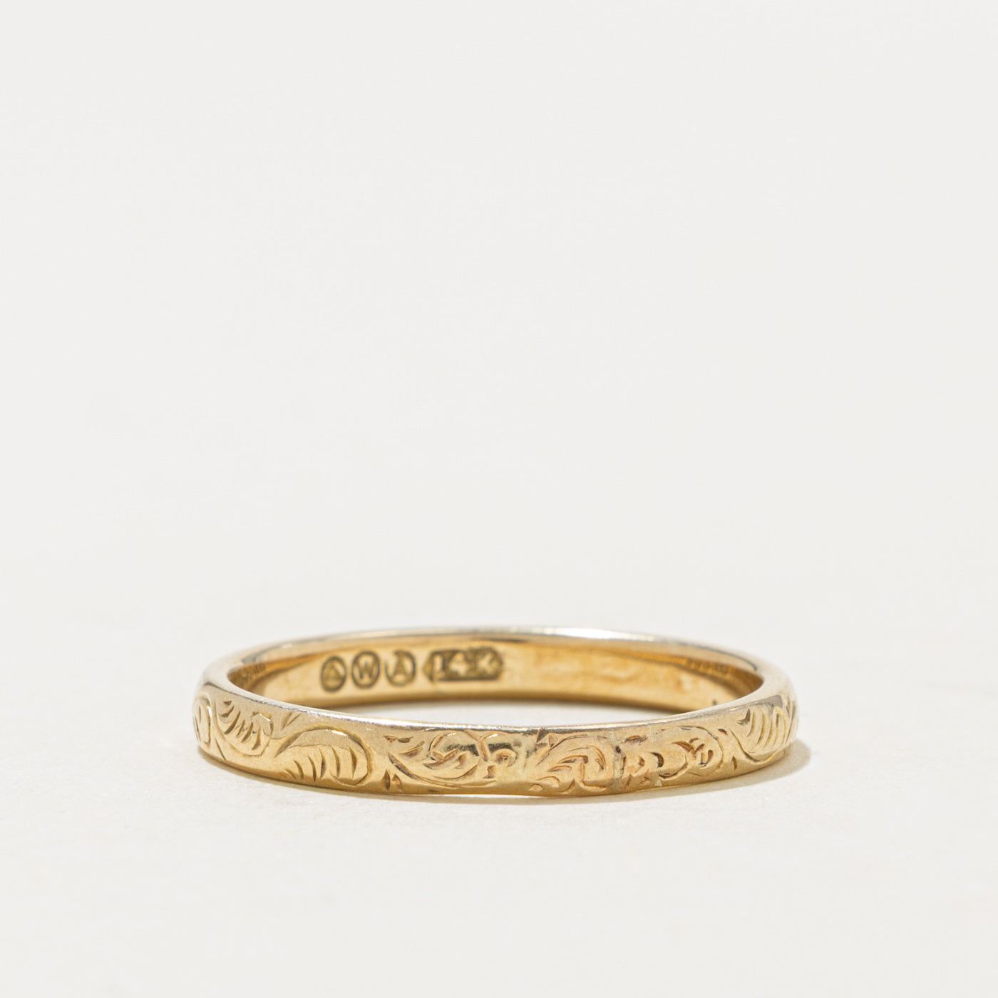 14k Yellow Gold Engraved Scrollwork Band | 2.45mm | SZ 6.5