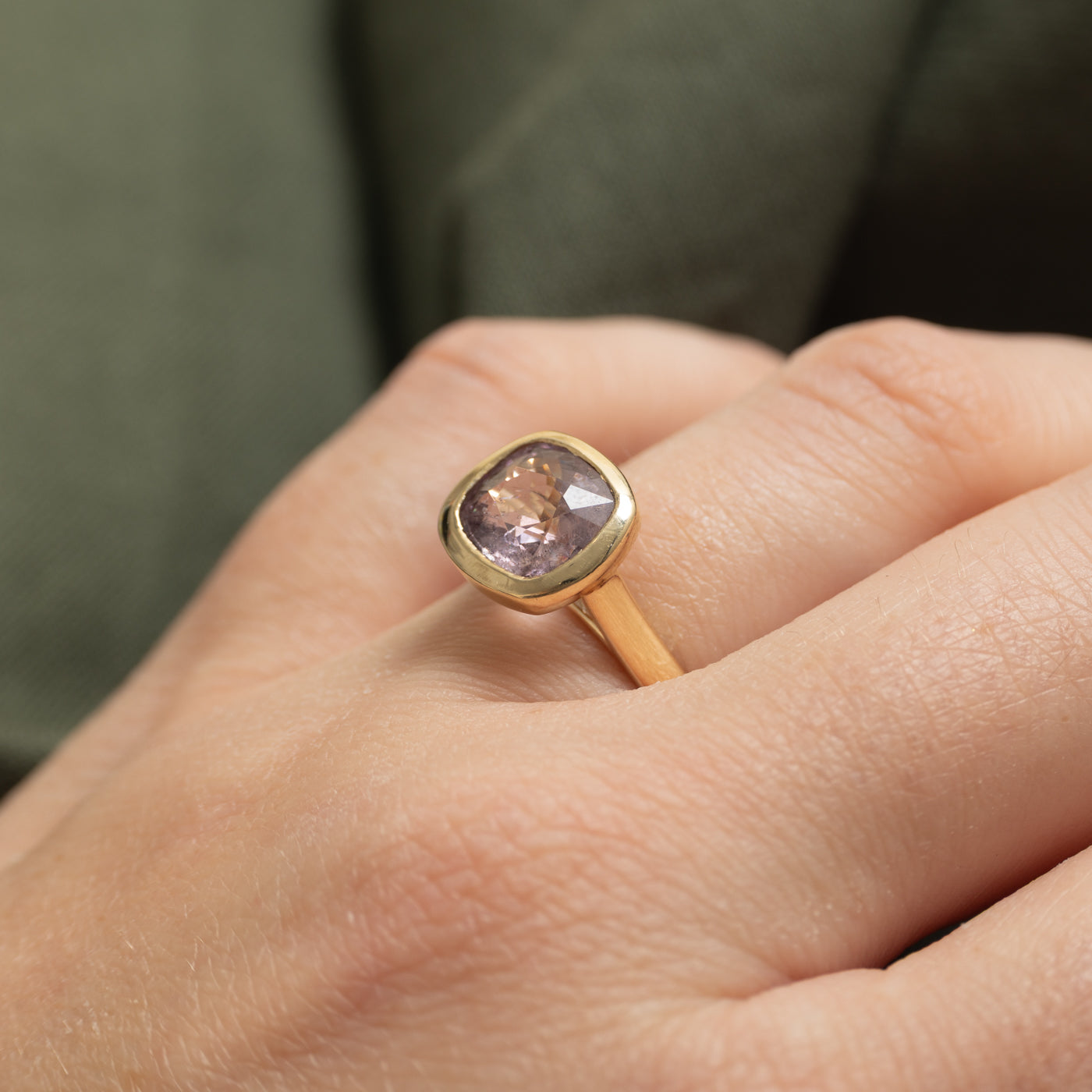 '100 Ways' East-West Bezel Set Spinel Ring | 3.13ct | SZ 6