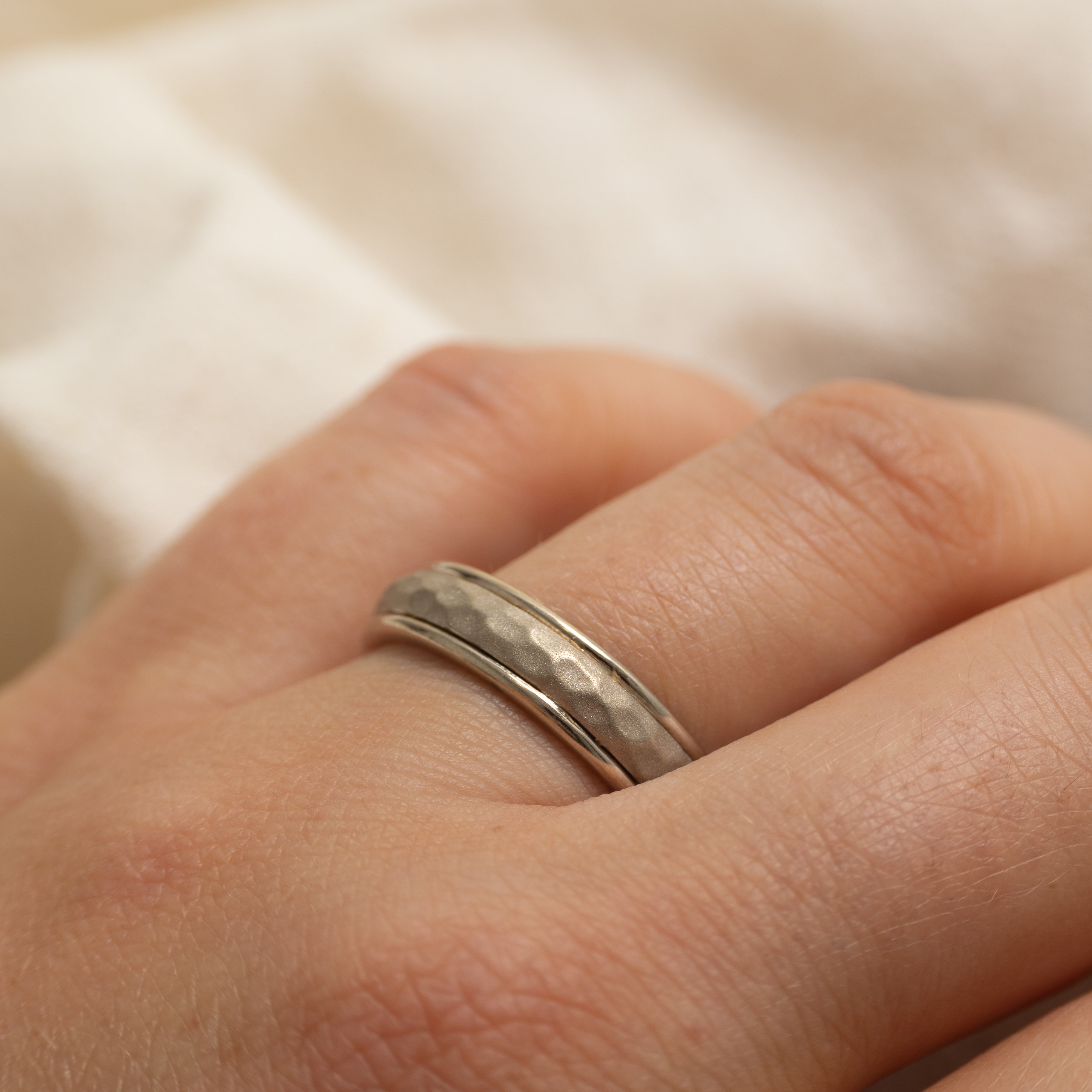 14K White Gold Textured Band | 5.25mm | SZ 9.25