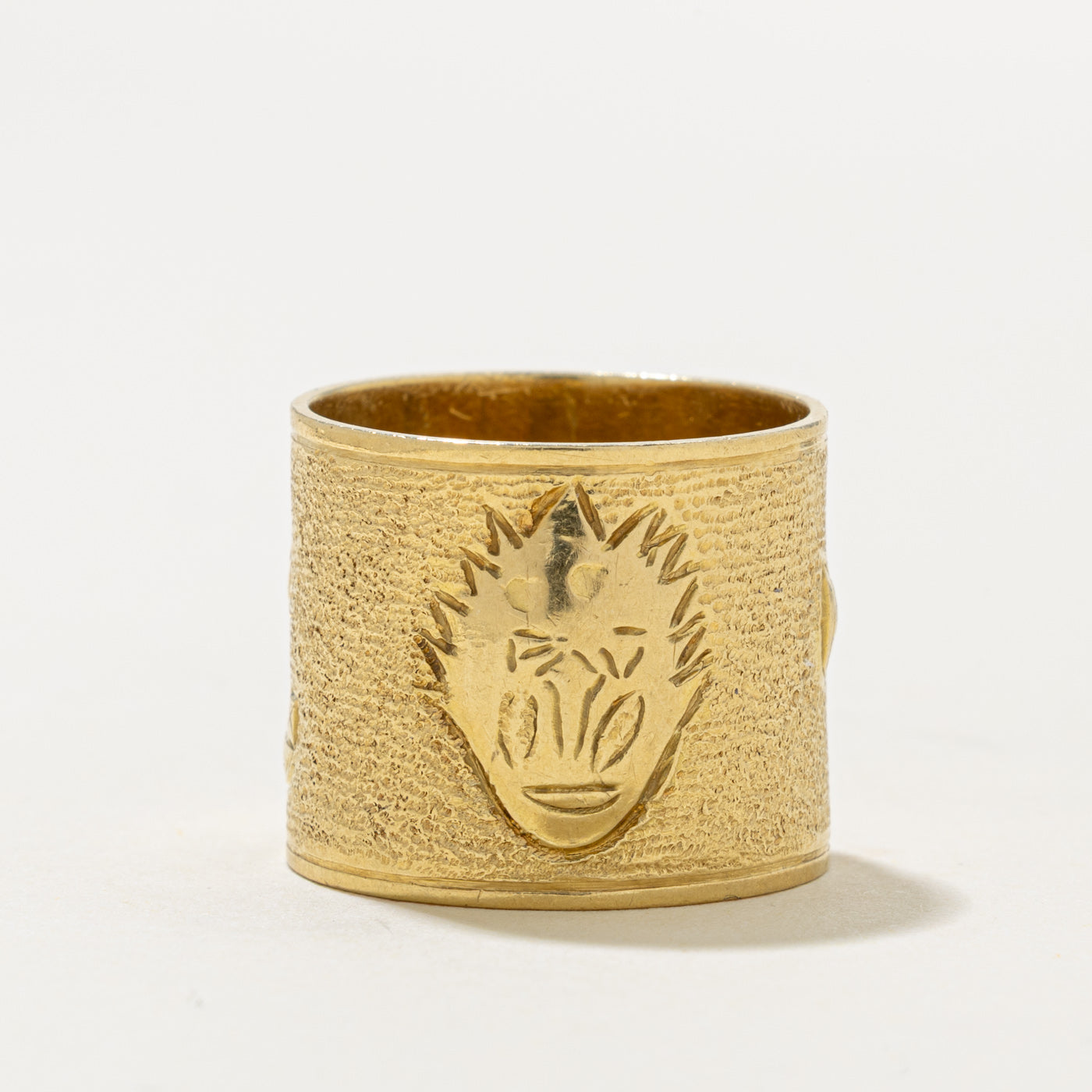 18k Yellow Gold Engraved Sailboat Cigar Band | 16.15mm | SZ 6.75