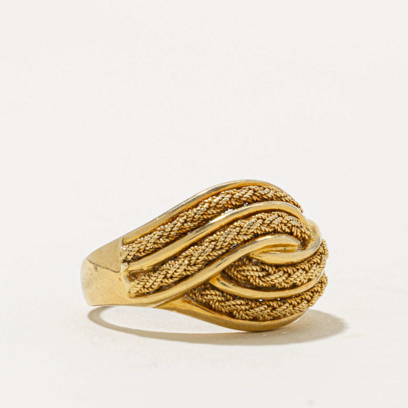 18k Yellow Gold Rope Crossover Dome Ring | SZ 6.75