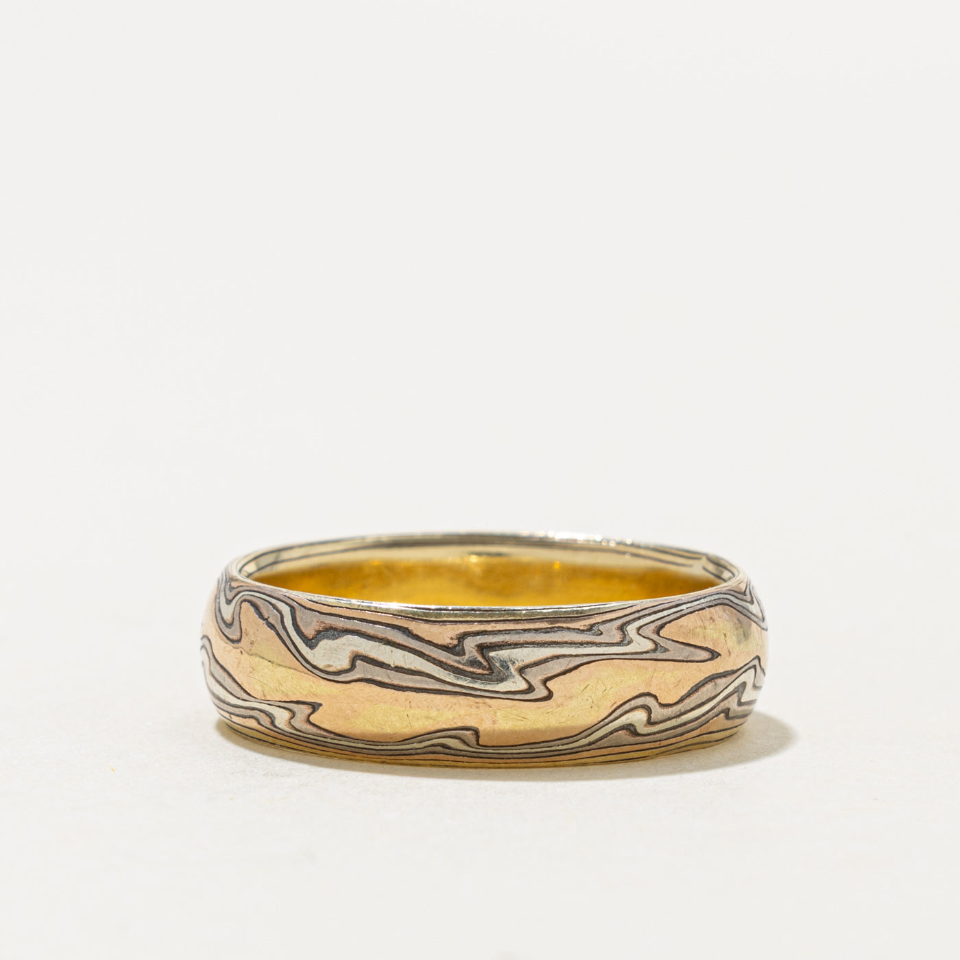 18k Two Tone Gold Textured Abstract Band | 5.90mm | SZ 7.5