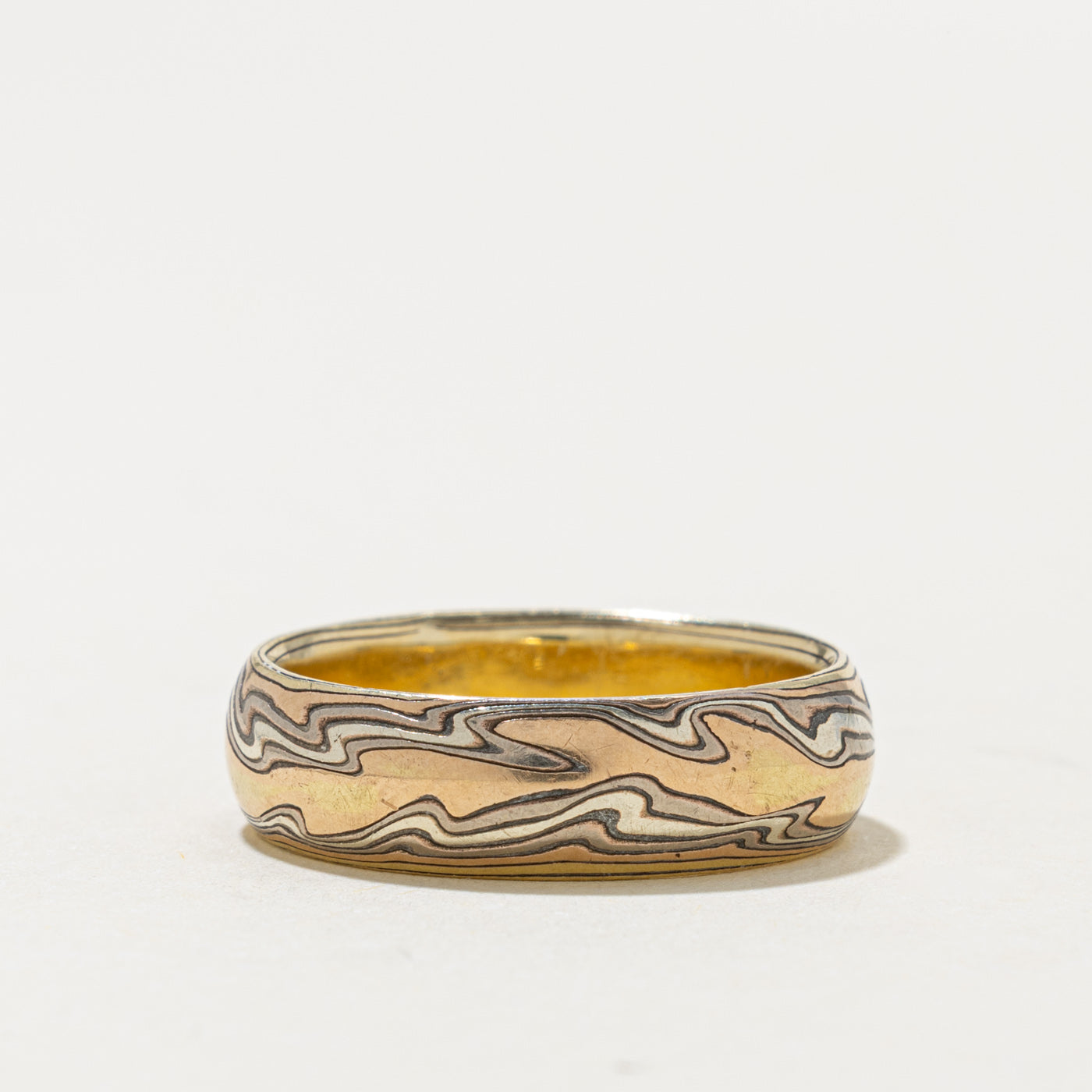 18k Two Tone Gold Textured Abstract Band | 5.90mm | SZ 7.5