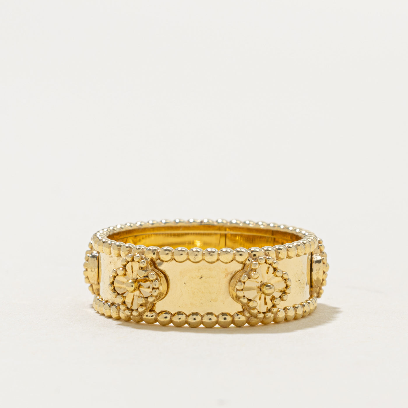 18k Yellow Gold Clover Patterned Beaded Band | 7.05mm | SZ 7.5