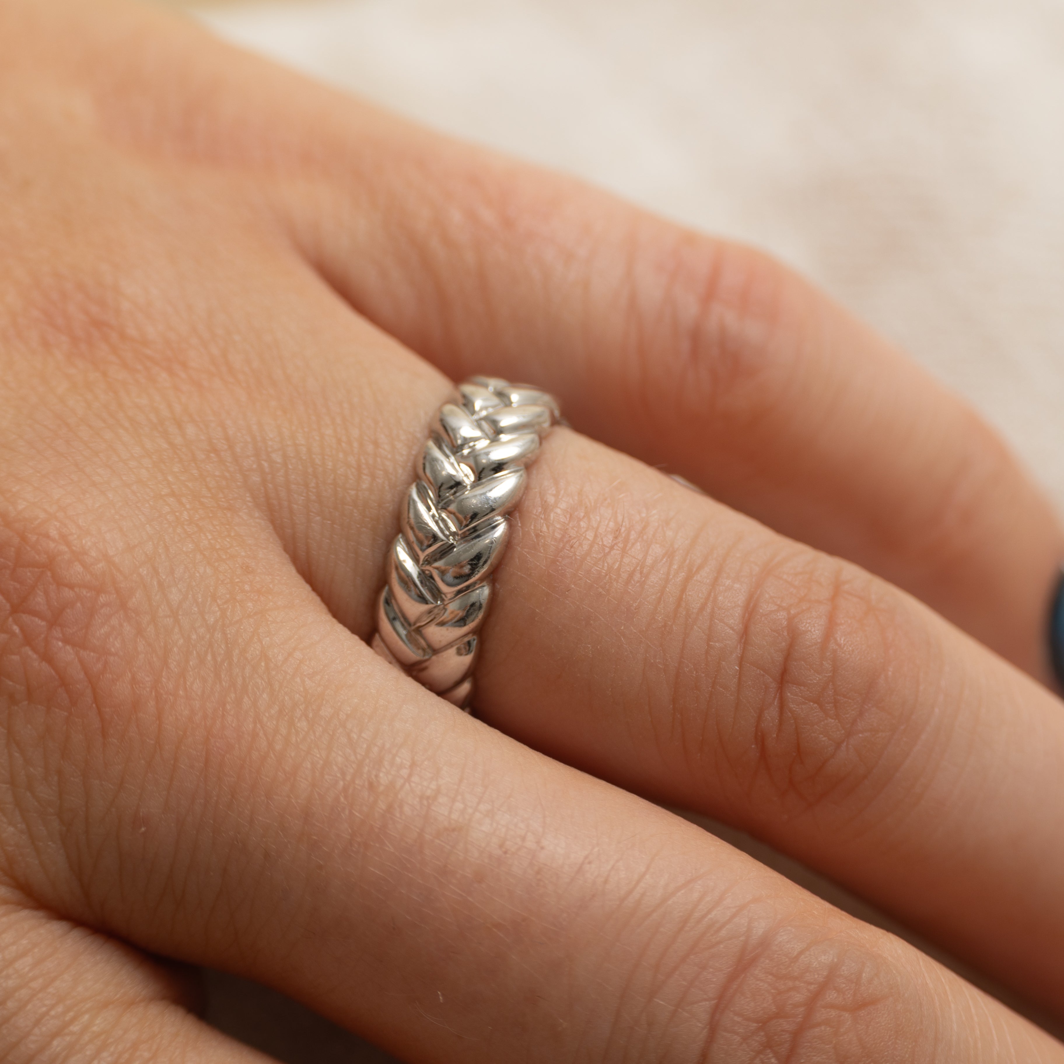 18K White Gold Braided Band | 6.5mm | SZ 6.25