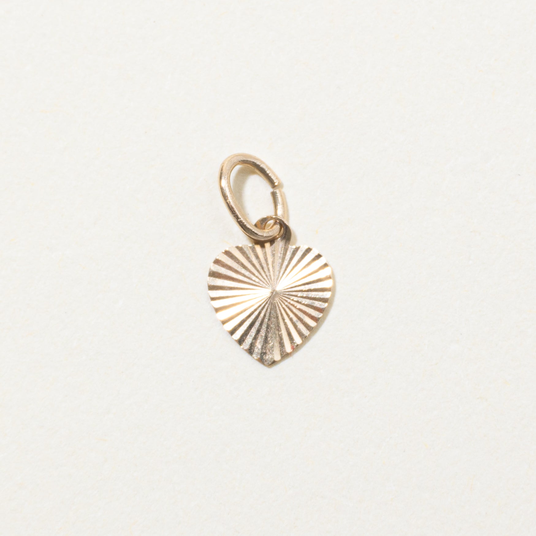 10k Yellow Gold Radial Heart Charm