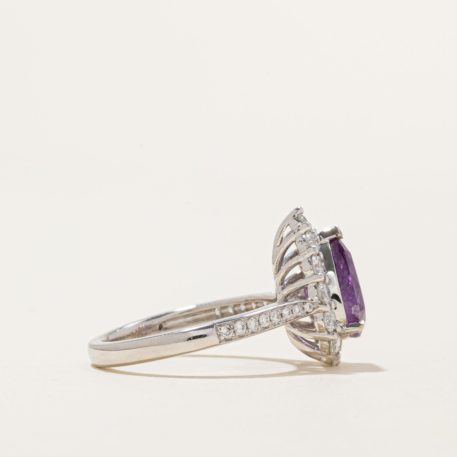 3.01ct Unheated Pinkish Purple Sapphire & Diamond Halo Ring | 3.01ct, 0.749ctw | SZ 6