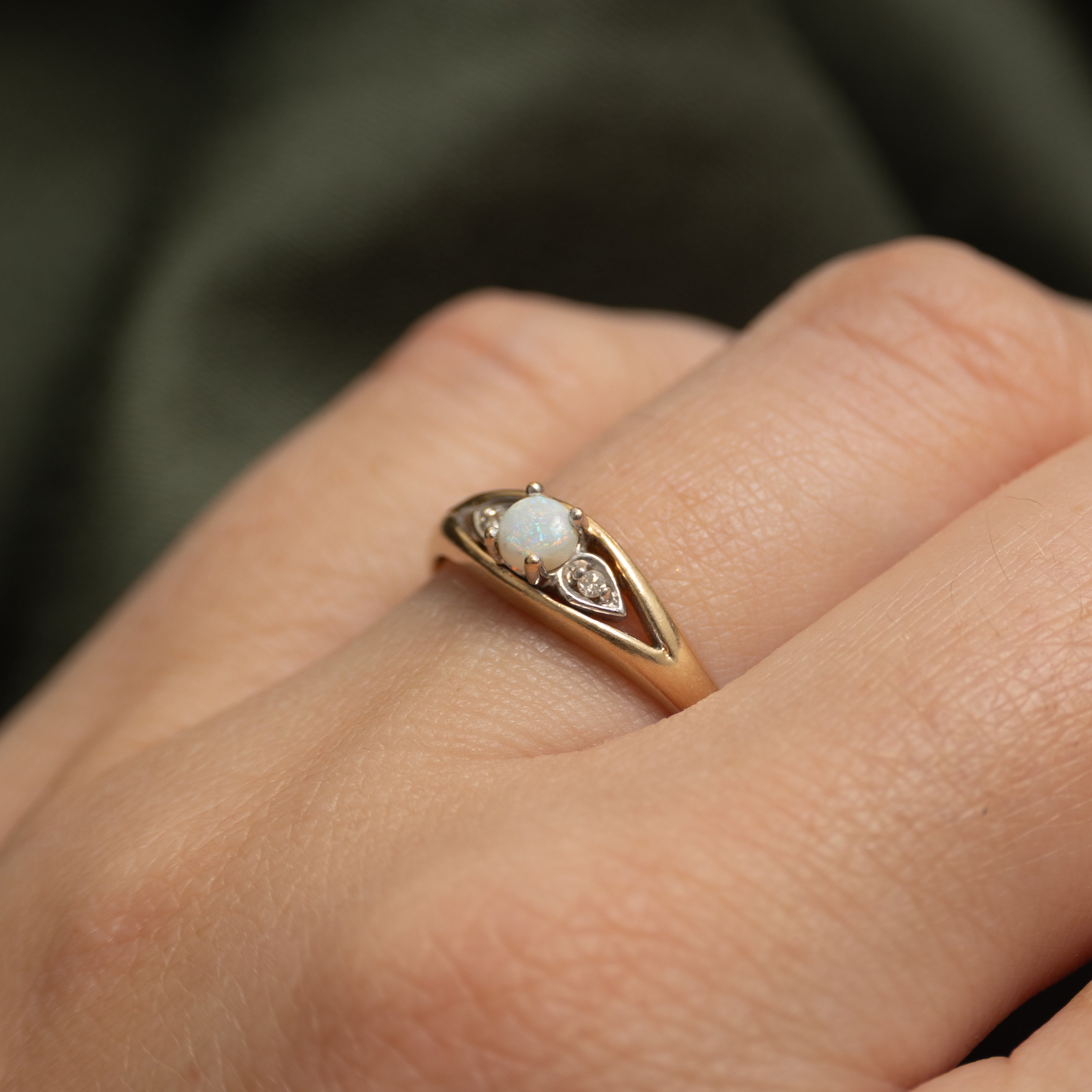 Cabochon Opal & Diamond Tapered Ring | 0.13ct, 0.004ctw | SZ 7.5