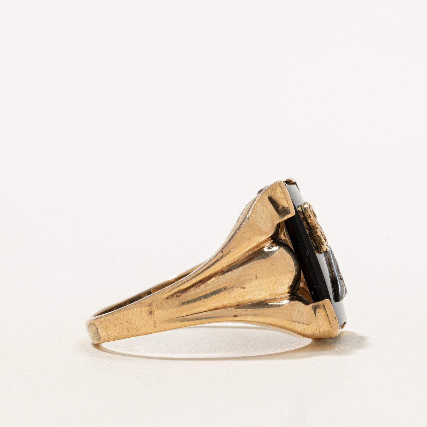 'S' Initialed Diamond Ring | 6.00ct, 0.02ct | SZ 11.5 |