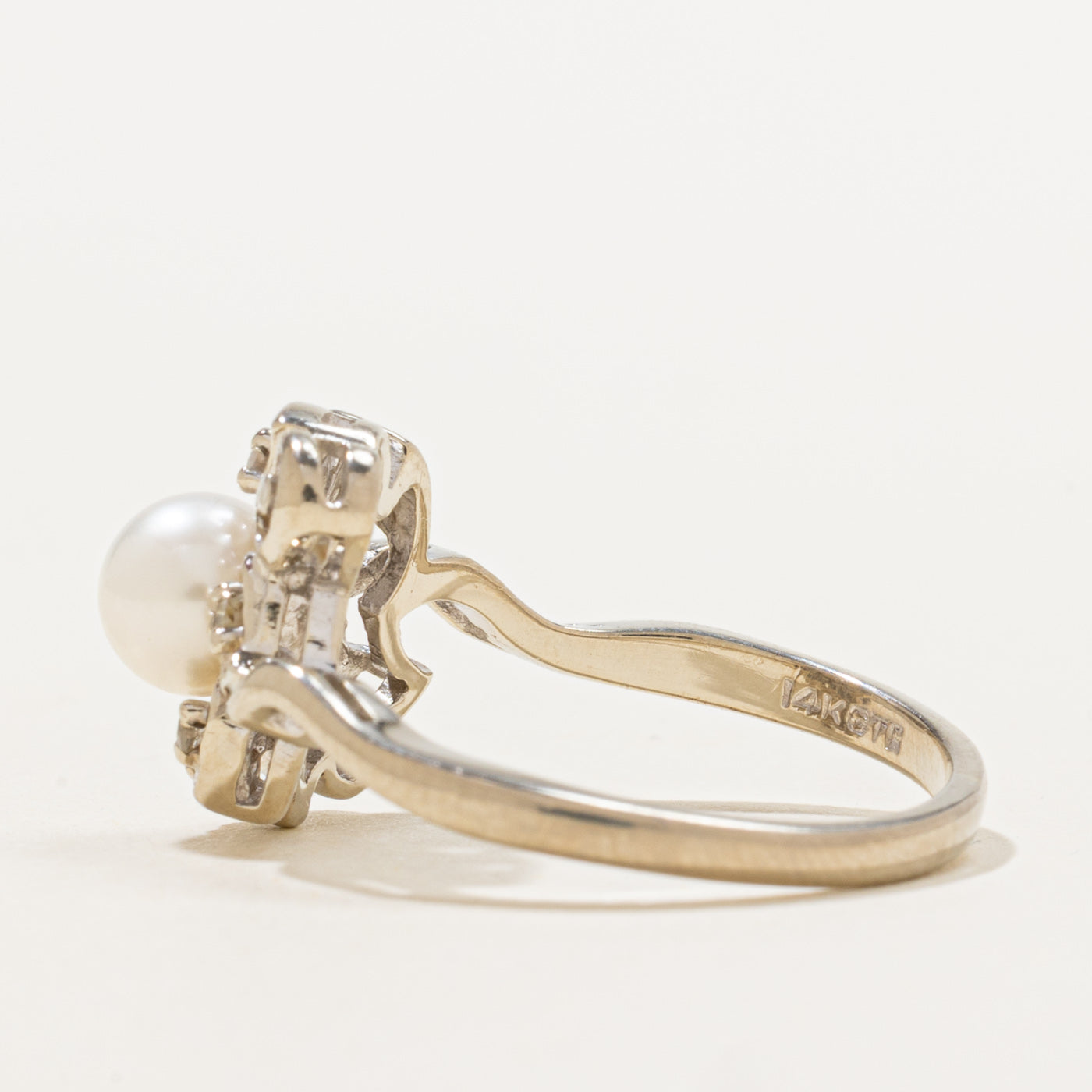 Pearl & Diamond Pinwheel Ring | 1.50ct, 0.10ctw | SZ 7.75 |