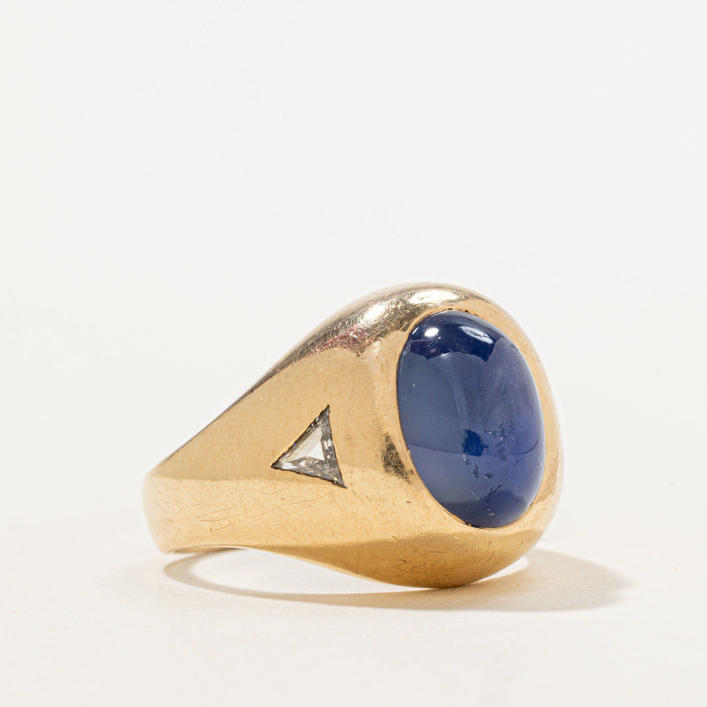 Bague cocktail saphir étoilé et diamants | 11,50 ct, 0,34 ct au total | Taille 9 | 