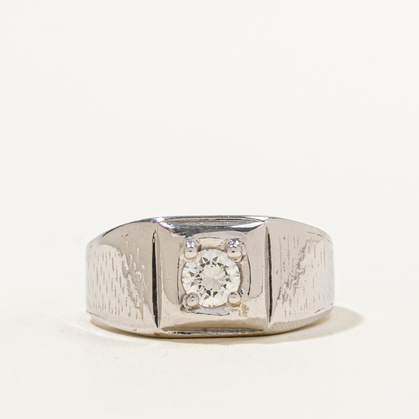 Bague sertie de diamants à monture cannelée | 0,30 ct | Taille 8,5 | 