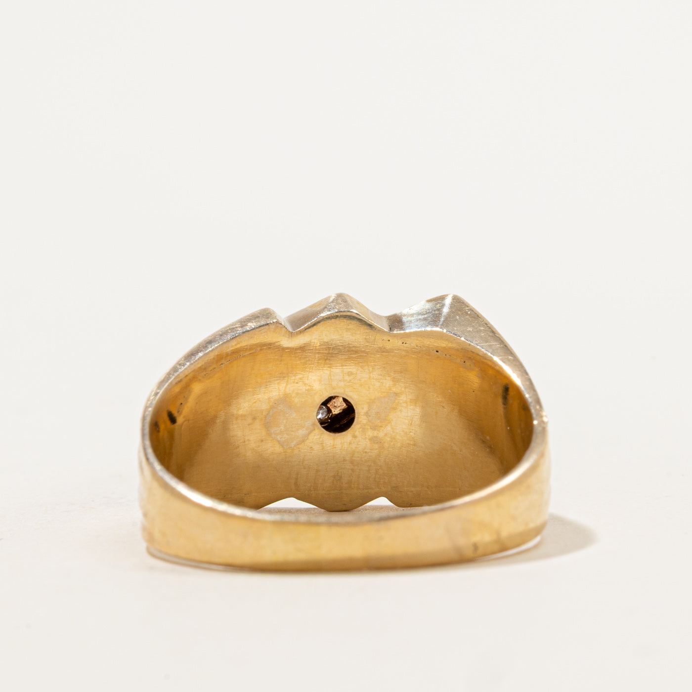 Bague sertie de diamants en canal diagonal | 0,48 ct | Taille 11,25 |