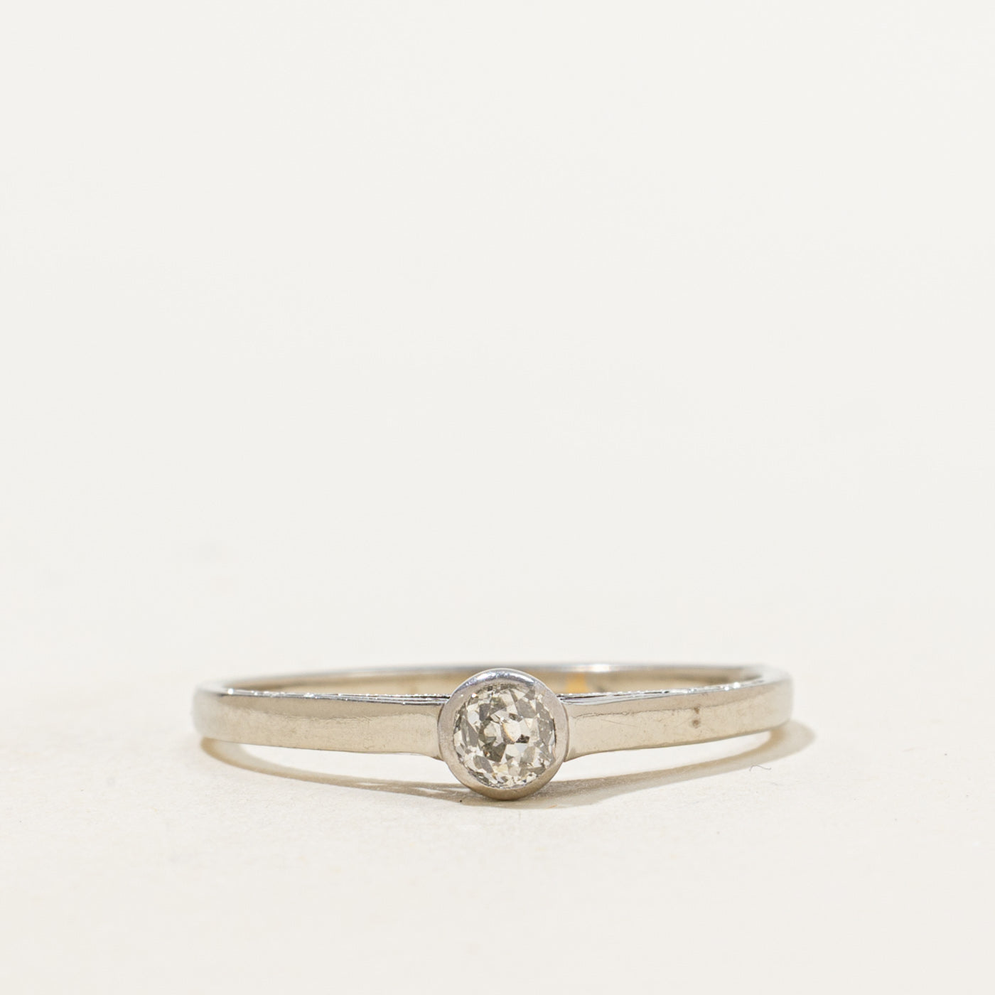 Bague Art Déco sertie de diamants | 0,17 ct | Taille 7,75 | 