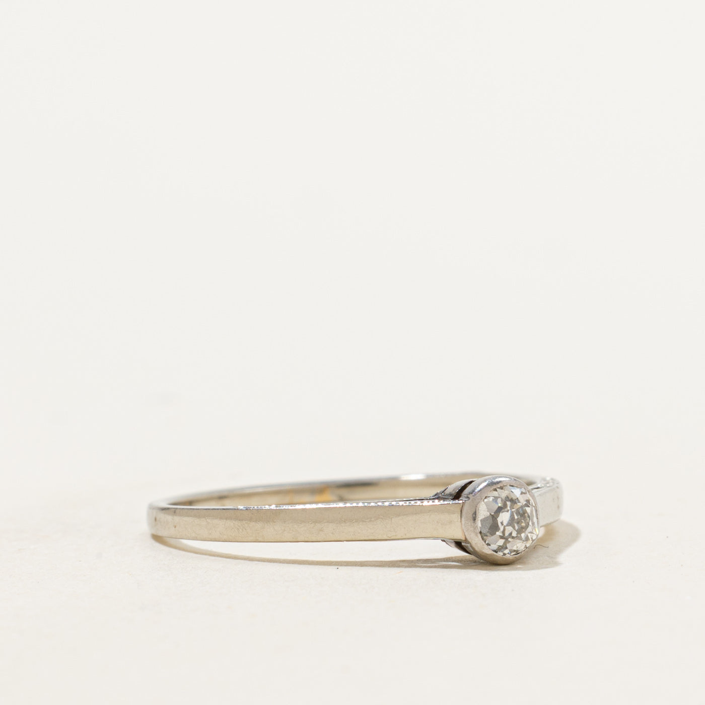 Bague Art Déco sertie de diamants | 0,17 ct | Taille 7,75 | 