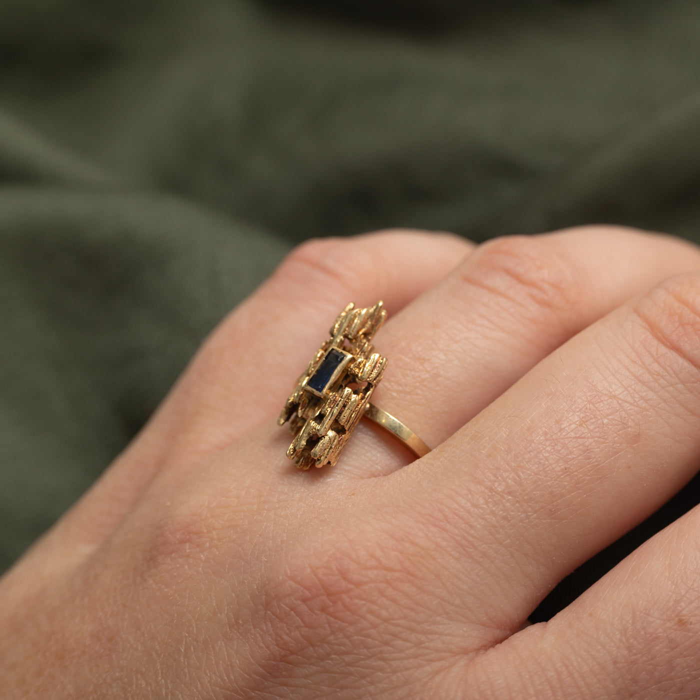 Bezel Set Synthetic Sapphire Textured Cocktail Ring | SZ 7.5