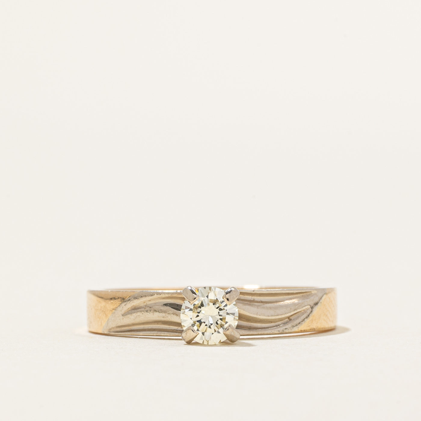 Solitaire High Set Diamond Grooved Ring | 0.26ct | SZ 6