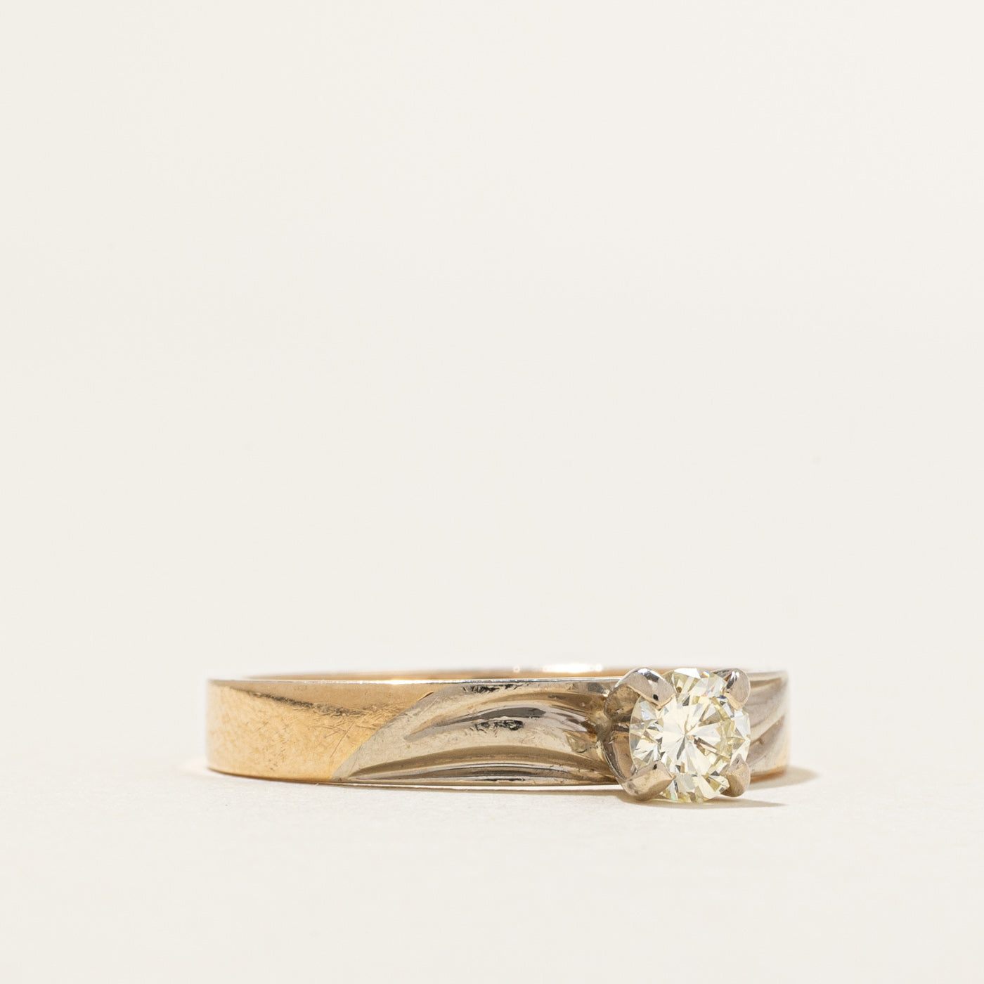 Solitaire High Set Diamond Grooved Ring | 0.26ct | SZ 6