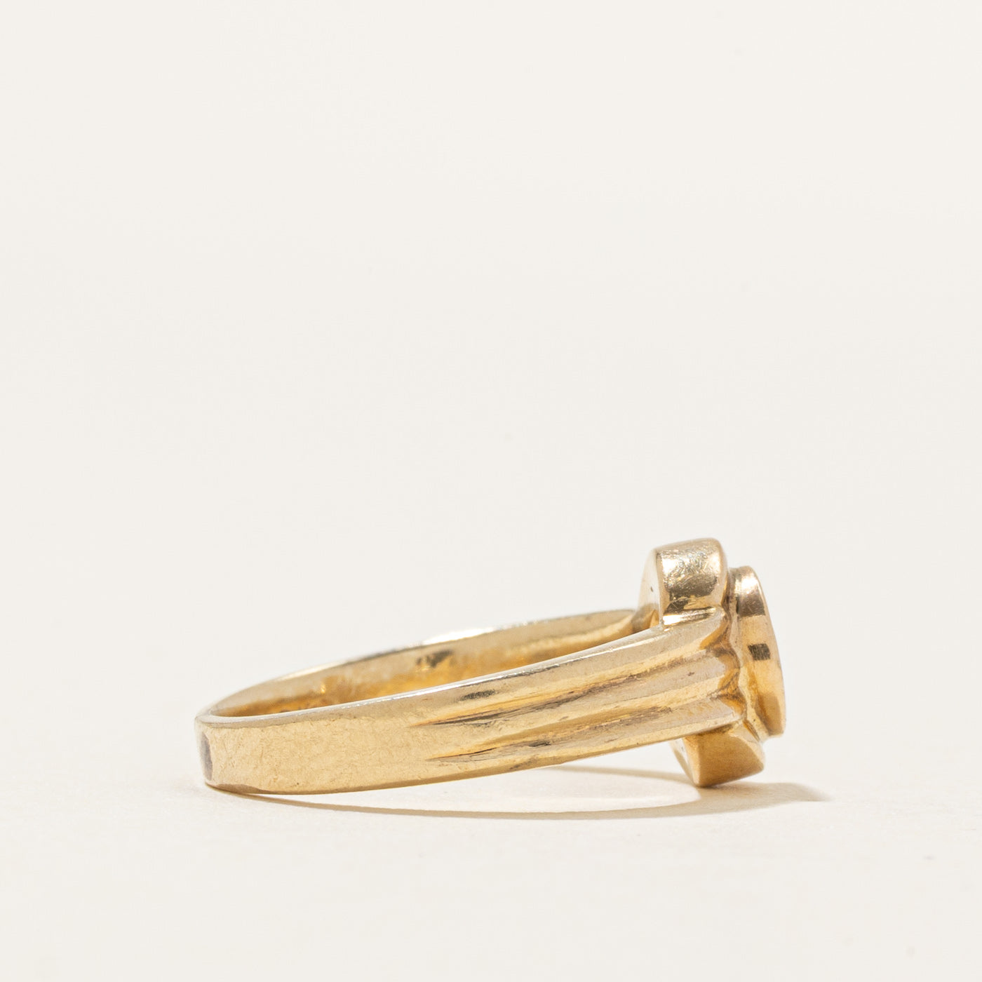 Solitaire Diamond Grooved Ring | 0.17ct | SZ 2.25