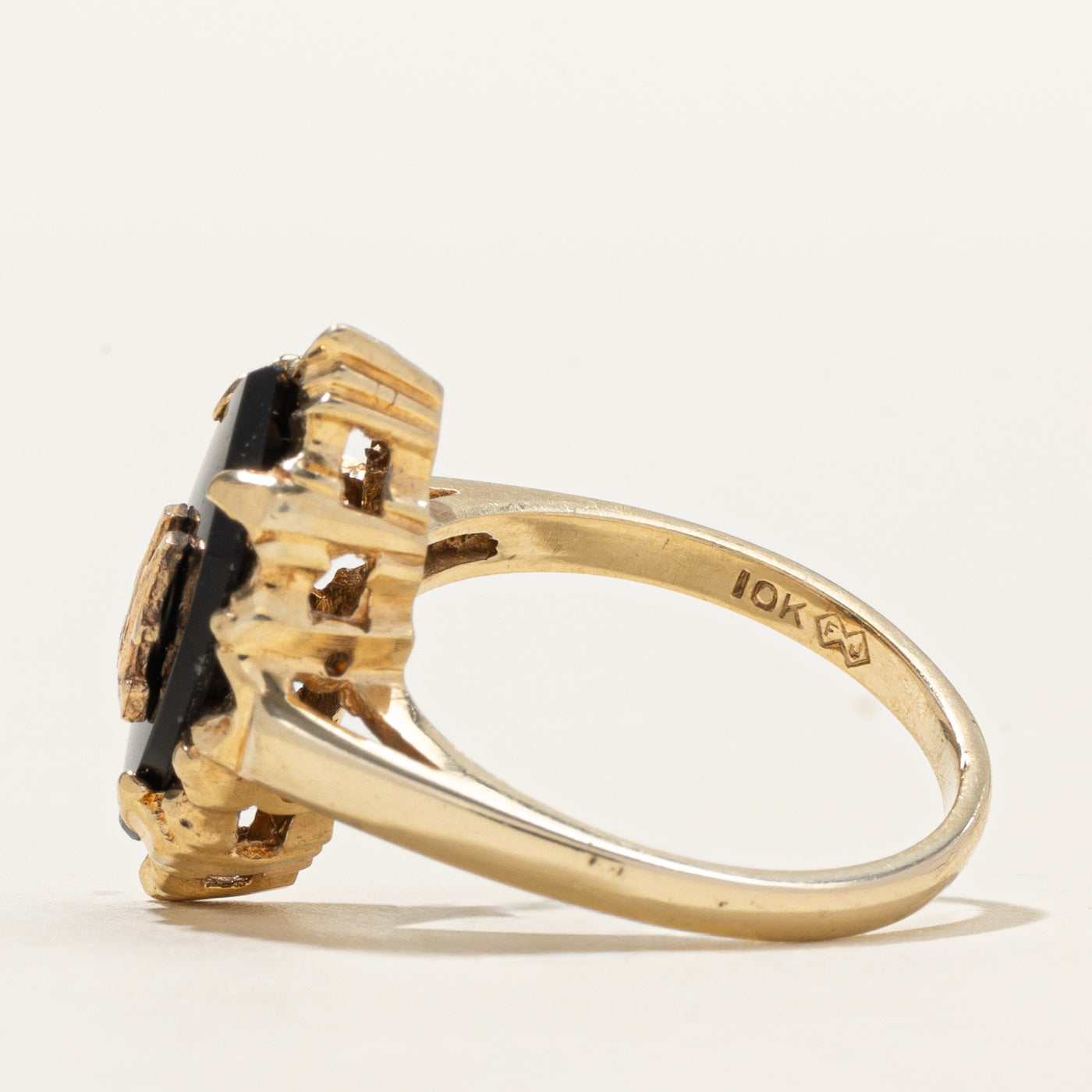 Cabochon Onyx "W" Initial Navette Ring | SZ 5