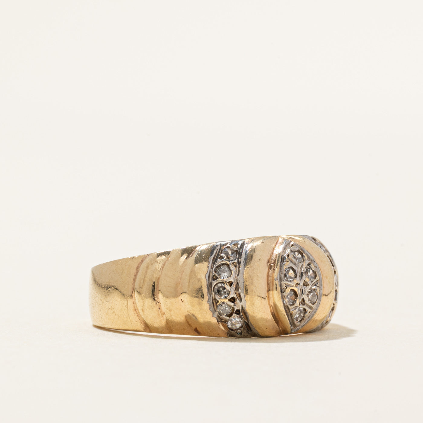 Bague rainurée sertie de diamants taille marquise | 0,15 ct | Taille 6,75